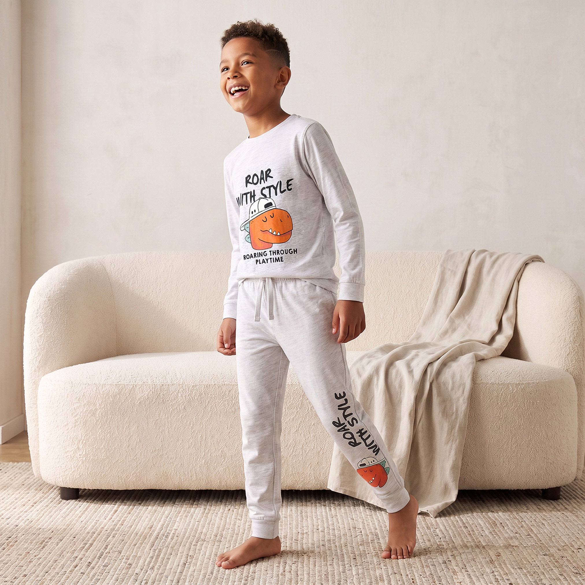طقم 3 قطع بيجاما قطن بياقة ضيقة وأكمام طويلة بطبعات من جونيورز-baby-boys-clothing-nightwear-pyjamasets-image-4