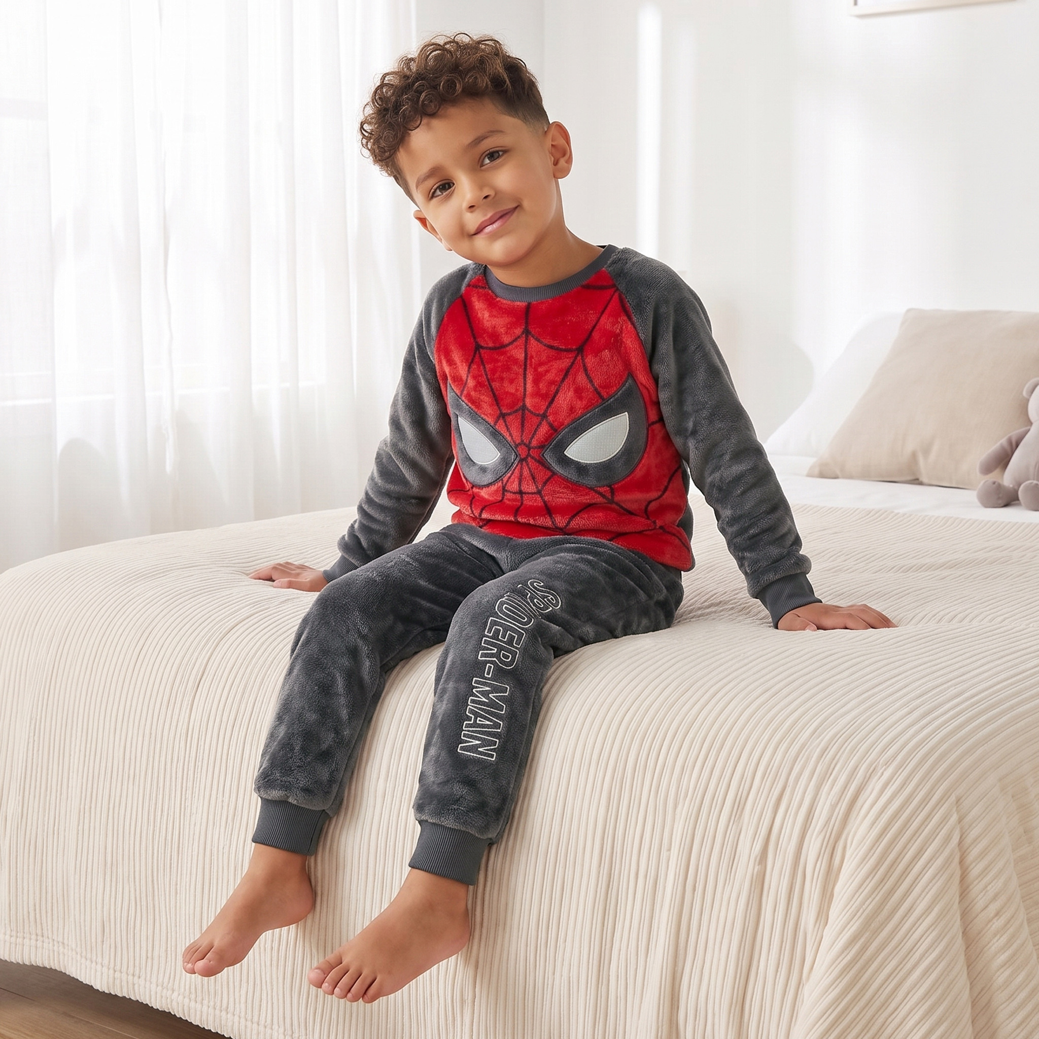 طقم بيجاما بأكمام طويلة وياقة مستديرة بطبعات سبايدرمان بارزة الملمس-boys-clothing-nightwear-image-1