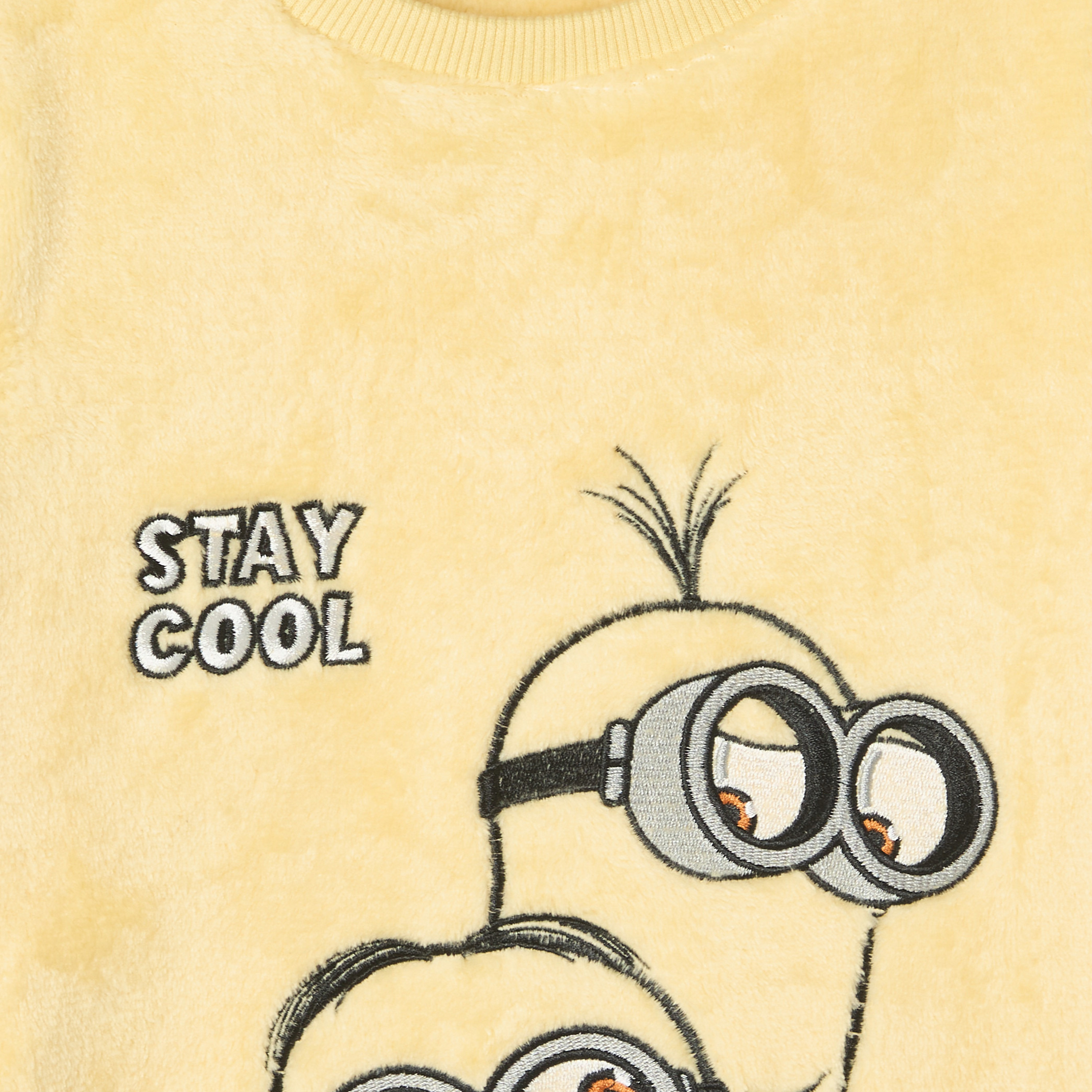 طقم بيجاما بأكمام طويلة وياقة ضيقة بطبعات مينيونز-boys-clothing-nightwear-image-5