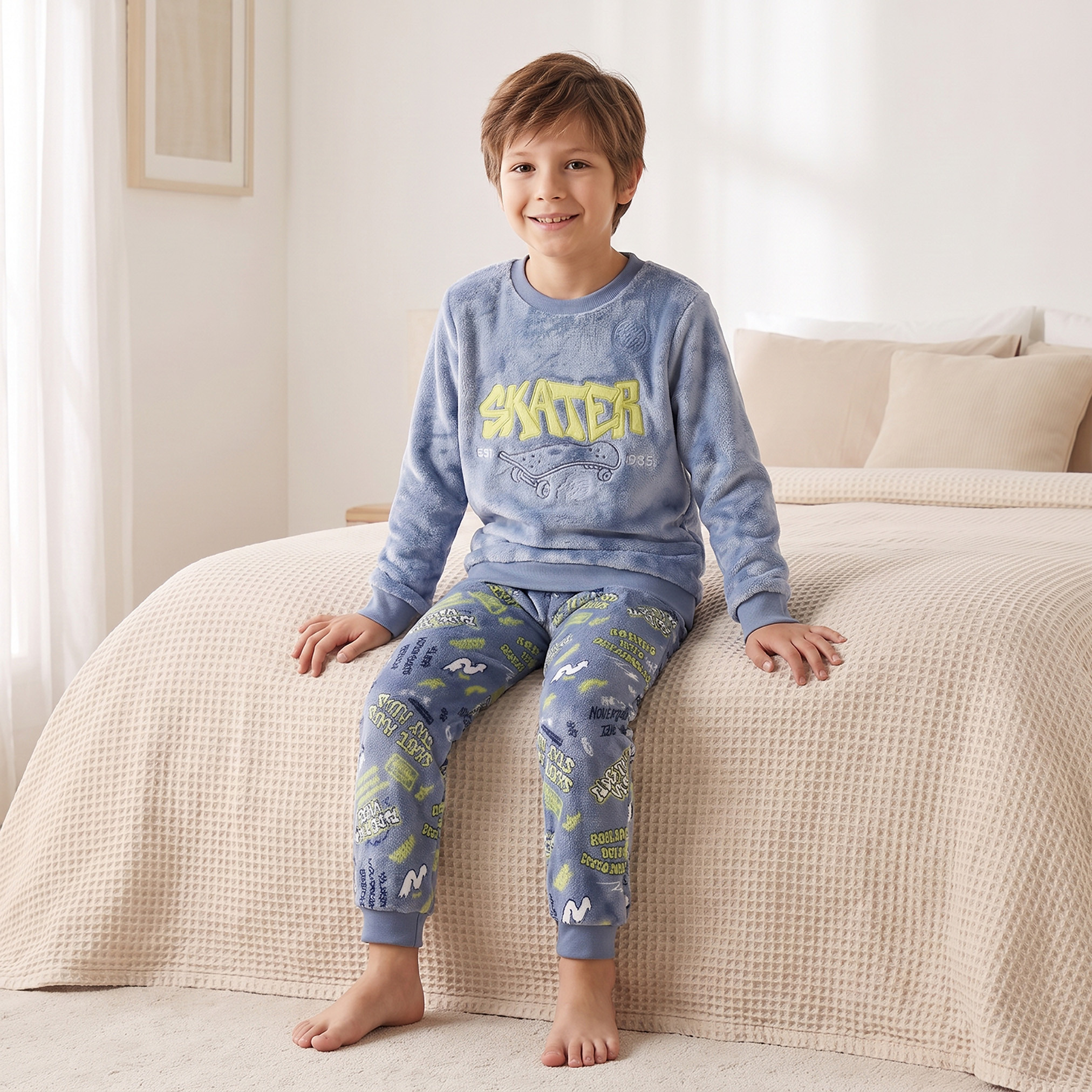 Juniors Crew Neck Long Sleeves Pyjama Set with Print-boys-clothing-nightwear-image-6