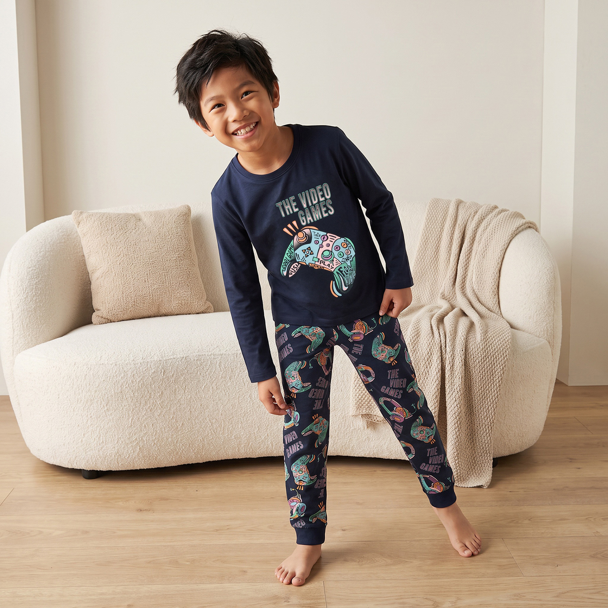 طقم بيجاما قطن بياقة ضيقة وأكمام طويلة بطبعات جيمر من جونيورز-boys-clothing-nightwear-image-6