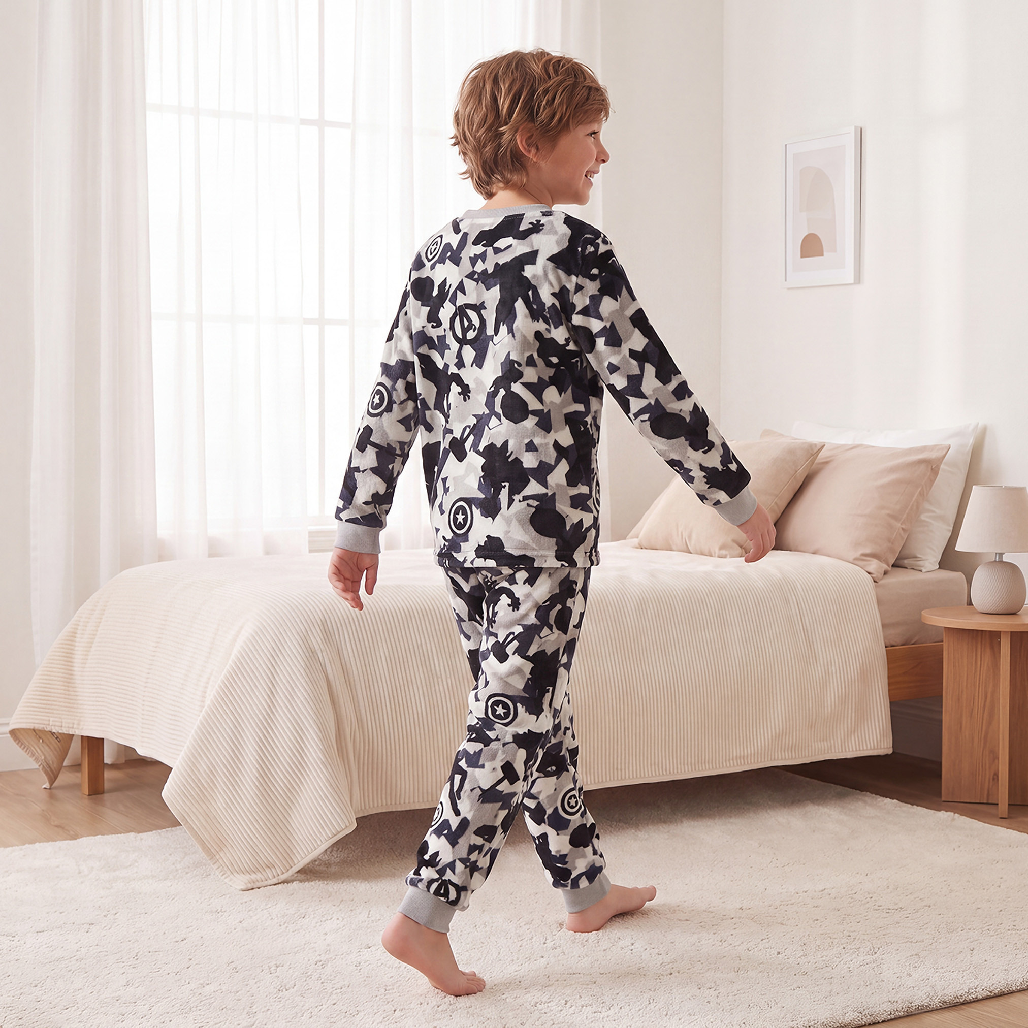 Crew Neck Long Sleeves Pyjama Set with Avengers Print-boys-clothing-nightwear-image-4