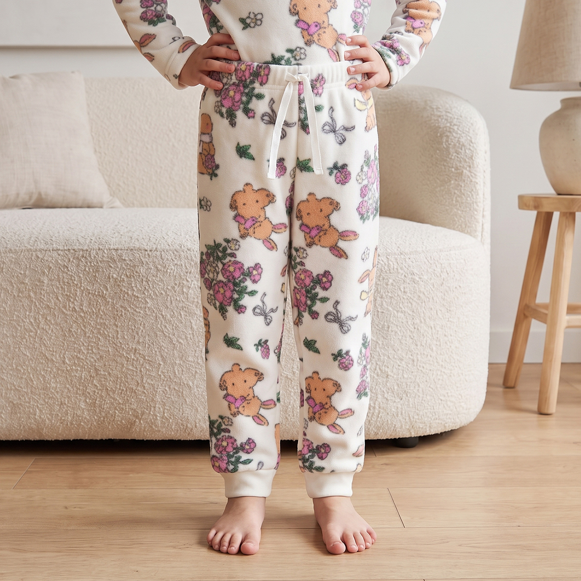 طقم بيجاما بياقة ضيقة وأكمام طويلة وطبعات أرنب من جونيورز-baby-girls-clothing-winterwear-pyjamasets-image-3