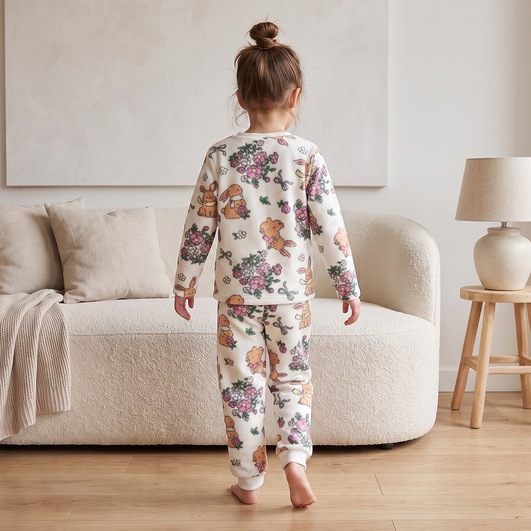 طقم بيجاما بياقة ضيقة وأكمام طويلة وطبعات أرنب من جونيورز-baby-girls-clothing-winterwear-pyjamasets-image-4