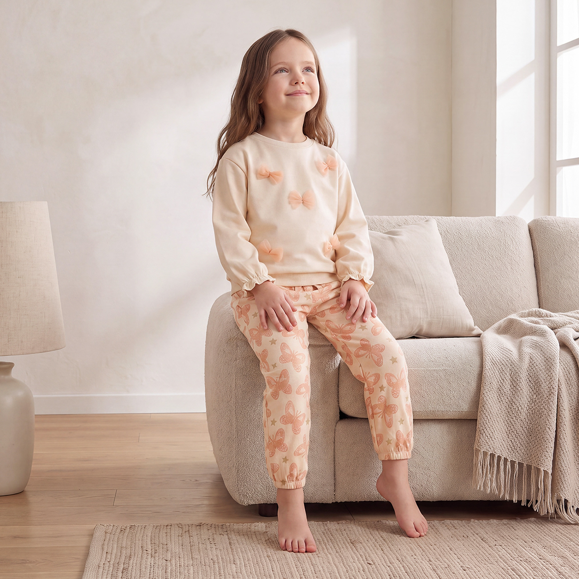 طقم بيجاما قطن بياقة ضيقة وأكمام طويلة وزخارف فيونكة من جونيورز-girls-clothing-nightwear-image-1