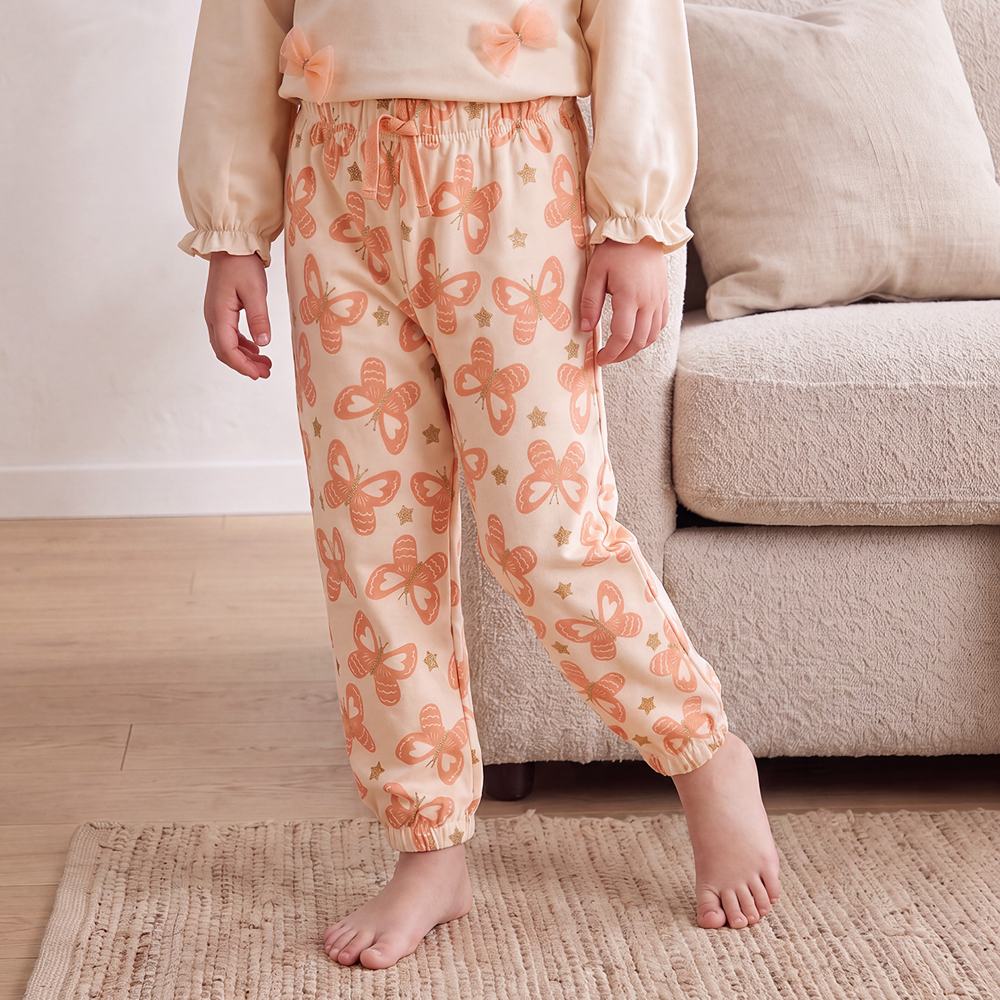 طقم بيجاما قطن بياقة ضيقة وأكمام طويلة وزخارف فيونكة من جونيورز-girls-clothing-nightwear-image-3
