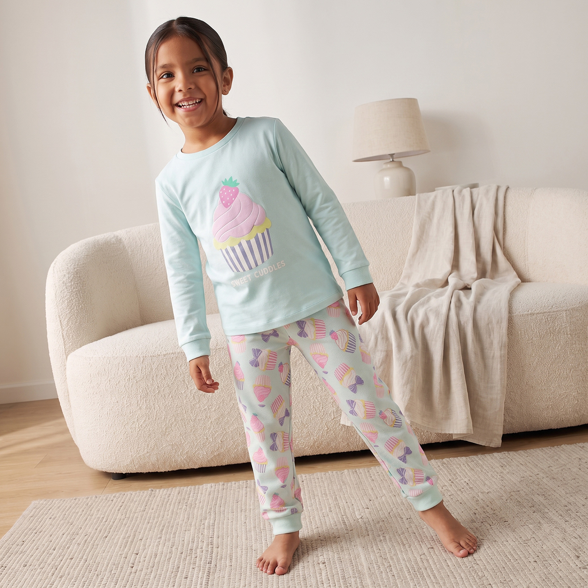 طقم بيجاما من القطن بياقة ضيقة وأكمام طويلة بطبعات متنوعة من جونيورز - عبوة من قطعتين-girls-clothing-nightwear-image-5