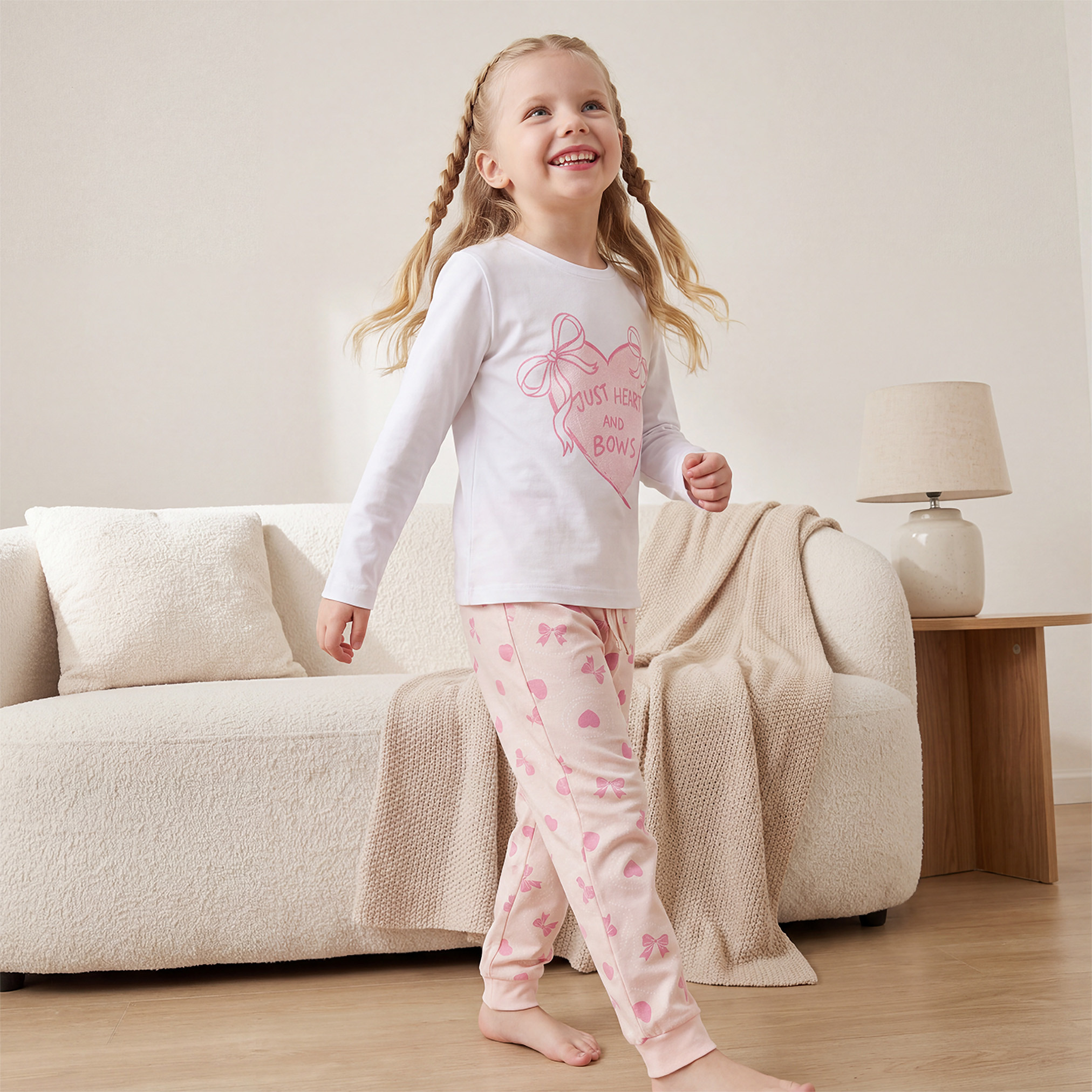 طقم بيجاما قطن بطبعات فيونكات وياقة ضيقة وأكمام طويلة من جونيورز-girls-clothing-nightwear-image-1