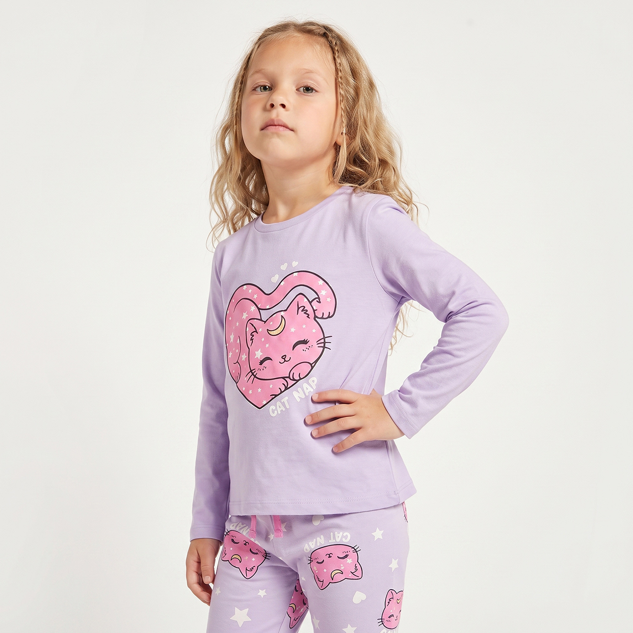 طقم بيجاما قطن بياقة ضيقة وأكمام طويلة بطبعات قطط من جونيورز-girls-clothing-nightwear-image-2