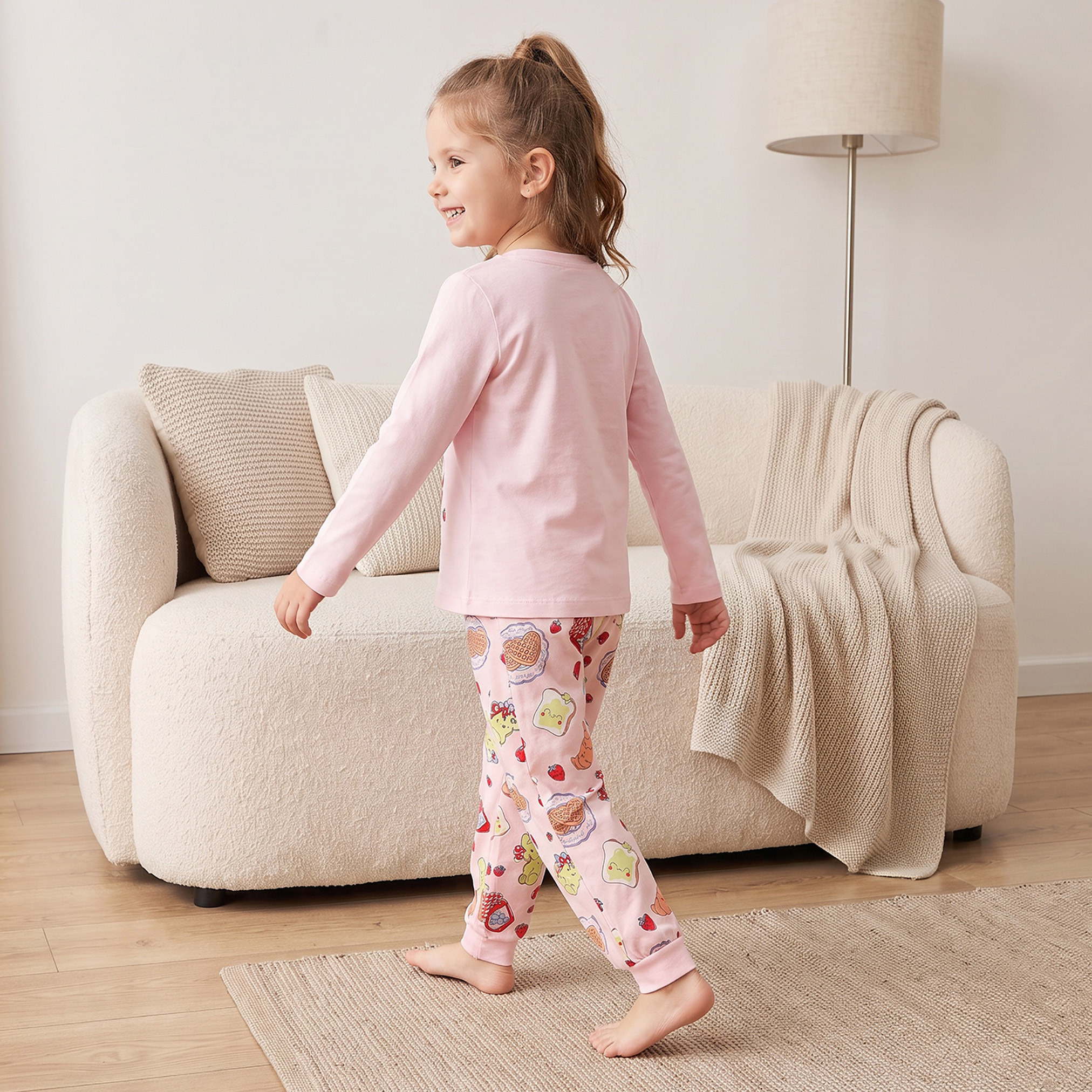 طقم بيجاما قطن بأكمام طويلة وياقة ضيقة وطبعات من جونيورز-girls-clothing-nightwear-image-4