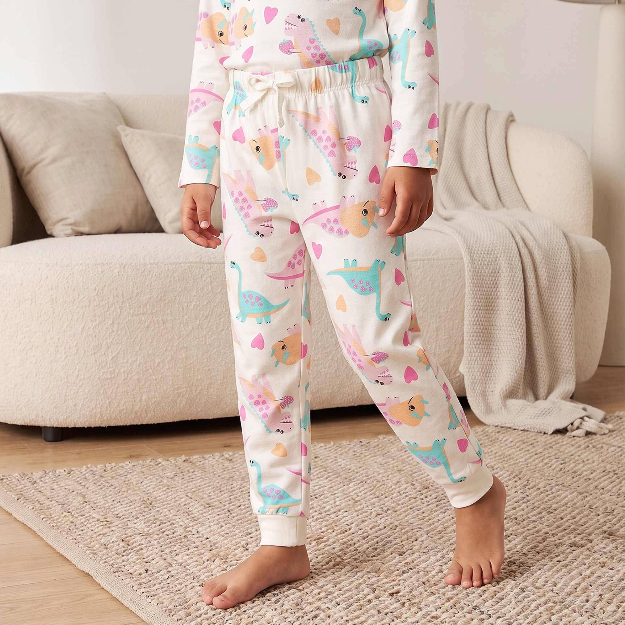 طقم بيجاما قطن بياقة ضيقة وأكمام طويلة وطبعات ديناصور من جونيورز-girls-clothing-nightwear-image-3