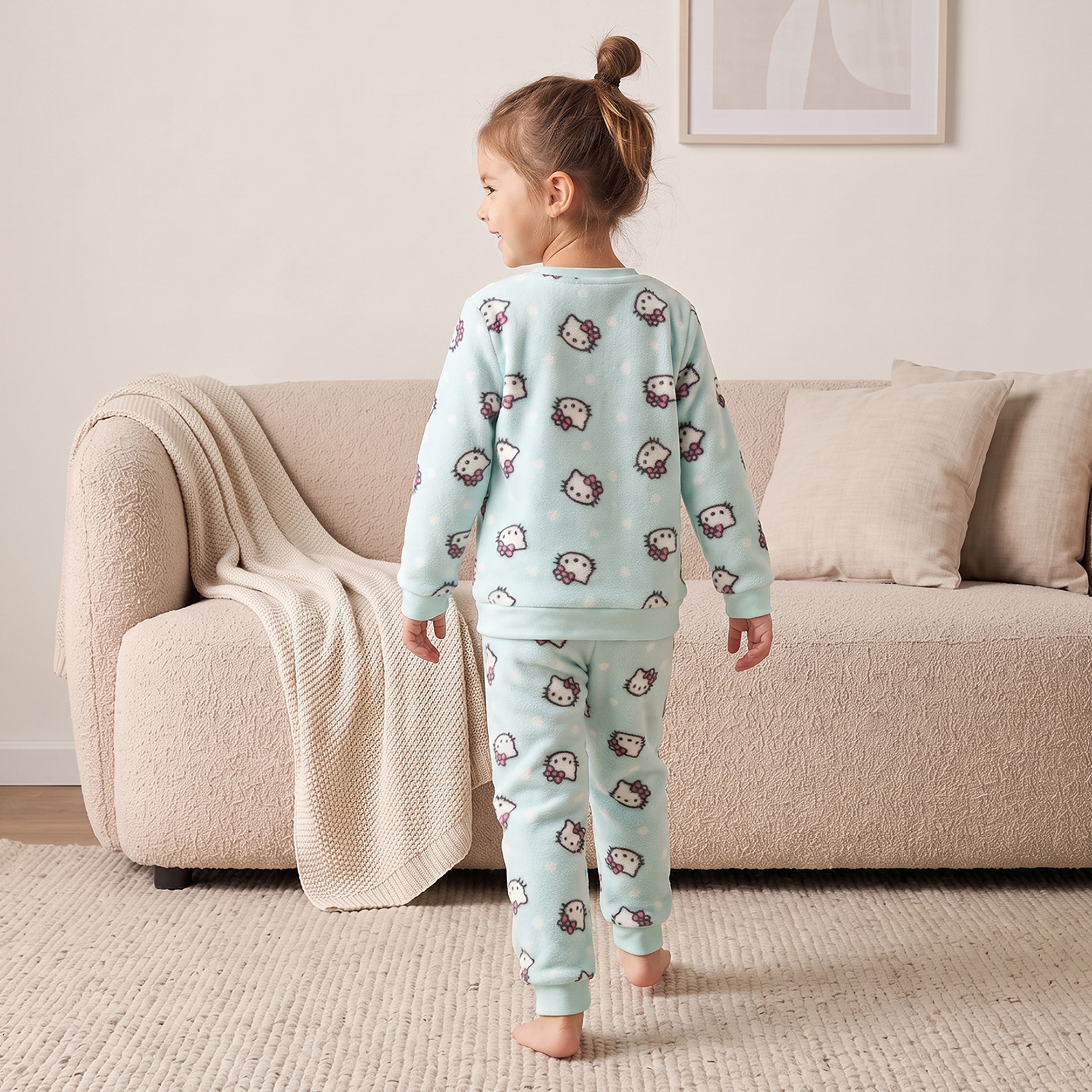 طقم بيجاما بياقة مستديرة وأكمام طويلة بطبعة هيلو كيتي من سانريو-baby-girls-clothing-winterwear-pyjamasets-image-4