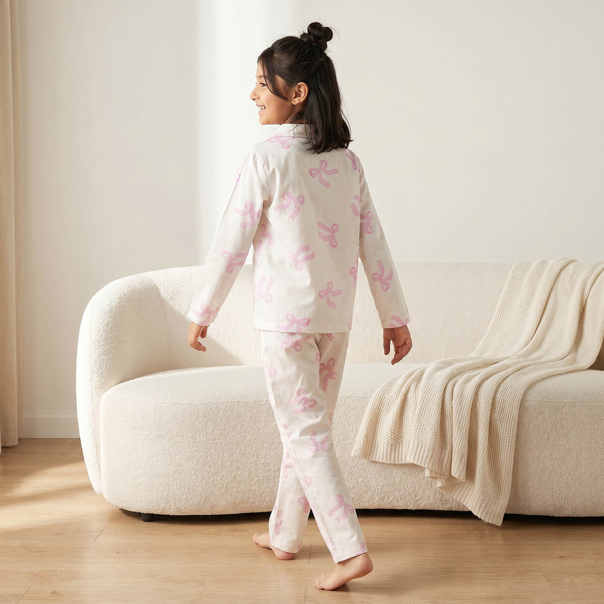 طقم بيجاما قطنية بطبعات فيونكات بياقة وأكمام طويلة من جونيورز-girls-clothing-nightwear-image-4