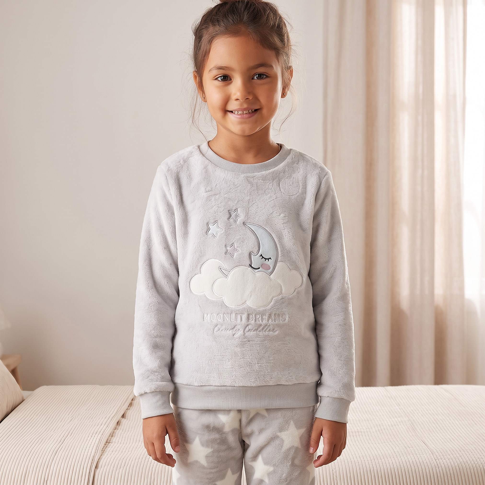 طقم بيجاما بأكمام طويلة وياقة ضيقة وزخارف قطة من جونيورز-girls-clothing-nightwear-image-2