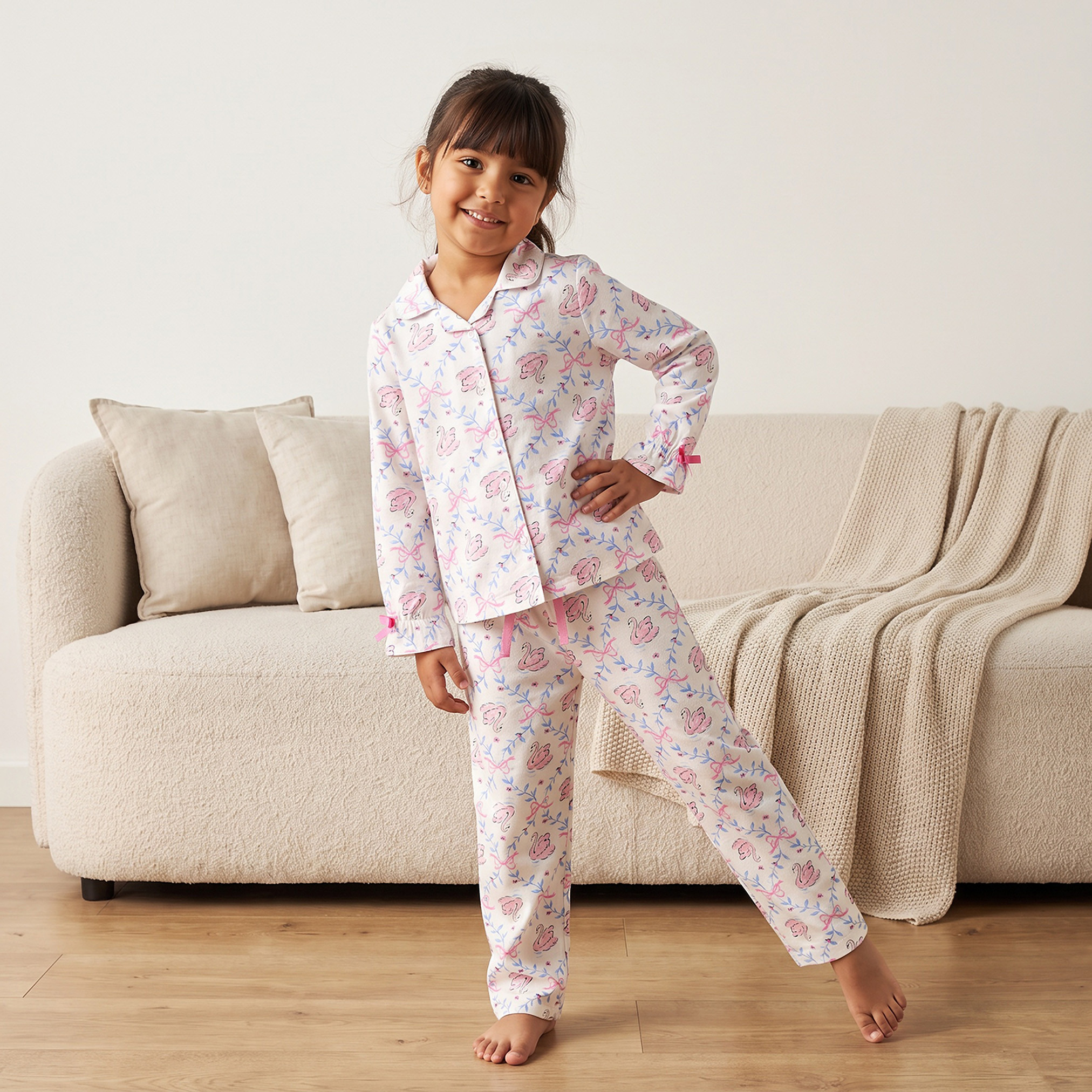 طقم بيجاما قطن بياقة عادية وأكمام طويلة وطبعات من جونيورز-girls-clothing-nightwear-image-1