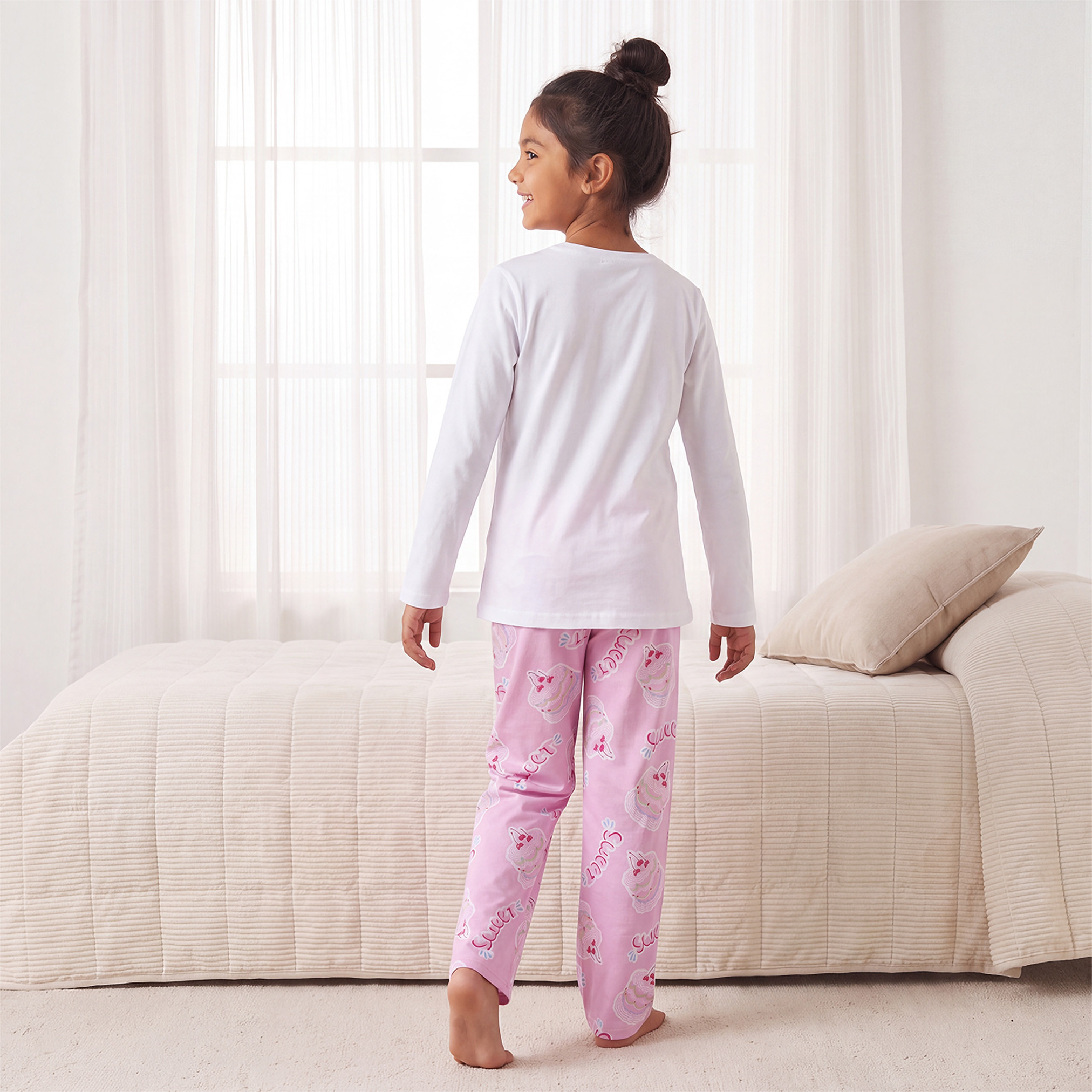 طقم بيجاما قطني للأطفال بياقة دائرية وأكمام طويلة بنقوش متنوعة من جونيورز - قطعتين-boys-clothing-nightwear-image-6