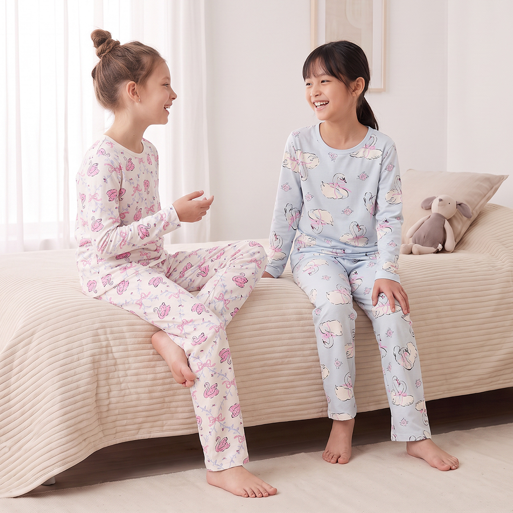 طقم من 2 - طقم بيجاما قطن بياقة ضيقة وأكمام طويلة وطبعات من جونيورز-girls-clothing-nightwear-image-1