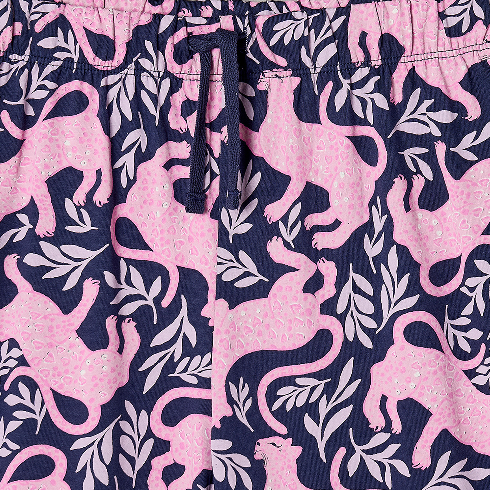 طقم بيجاما قطني بياقة مستديرة وأكمام طويلة بطبعة بينك بانثر من جونيورز-girls-clothing-nightwear-image-8