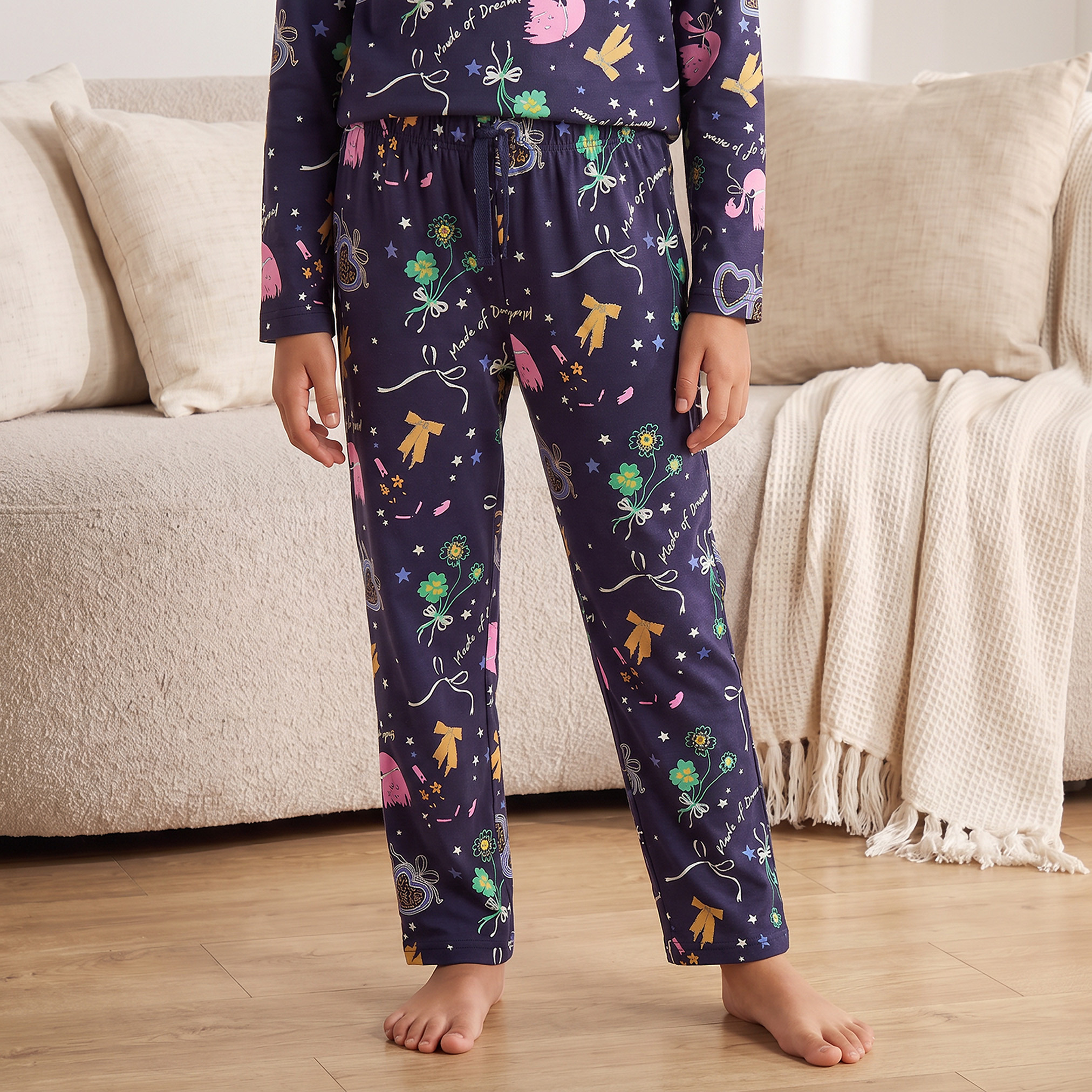 طقم بيجاما قطن بياقة ضيقة وأكمام طويلة وطبعات من جونيورز-girls-clothing-nightwear-image-4