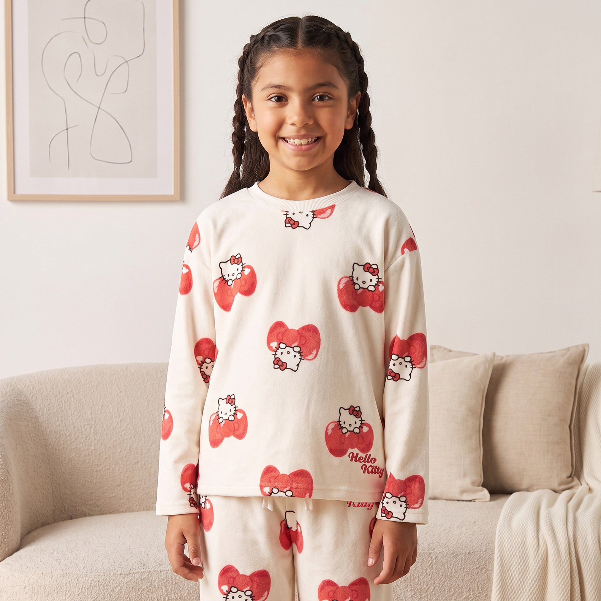 طقم بيجاما قطن بياقة ضيقة وأكمام طويلة وطبعات هالو كيتي من سانريو-girls-clothing-nightwear-image-2