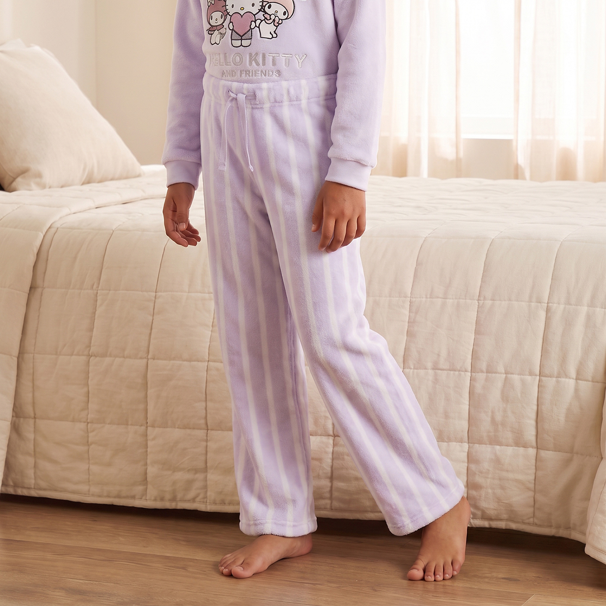 Sanrio Crew Neck Long Sleeves Pyjama Set with Hello Kitty and Friends Embroidery-girls-clothing-nightwear-image-3