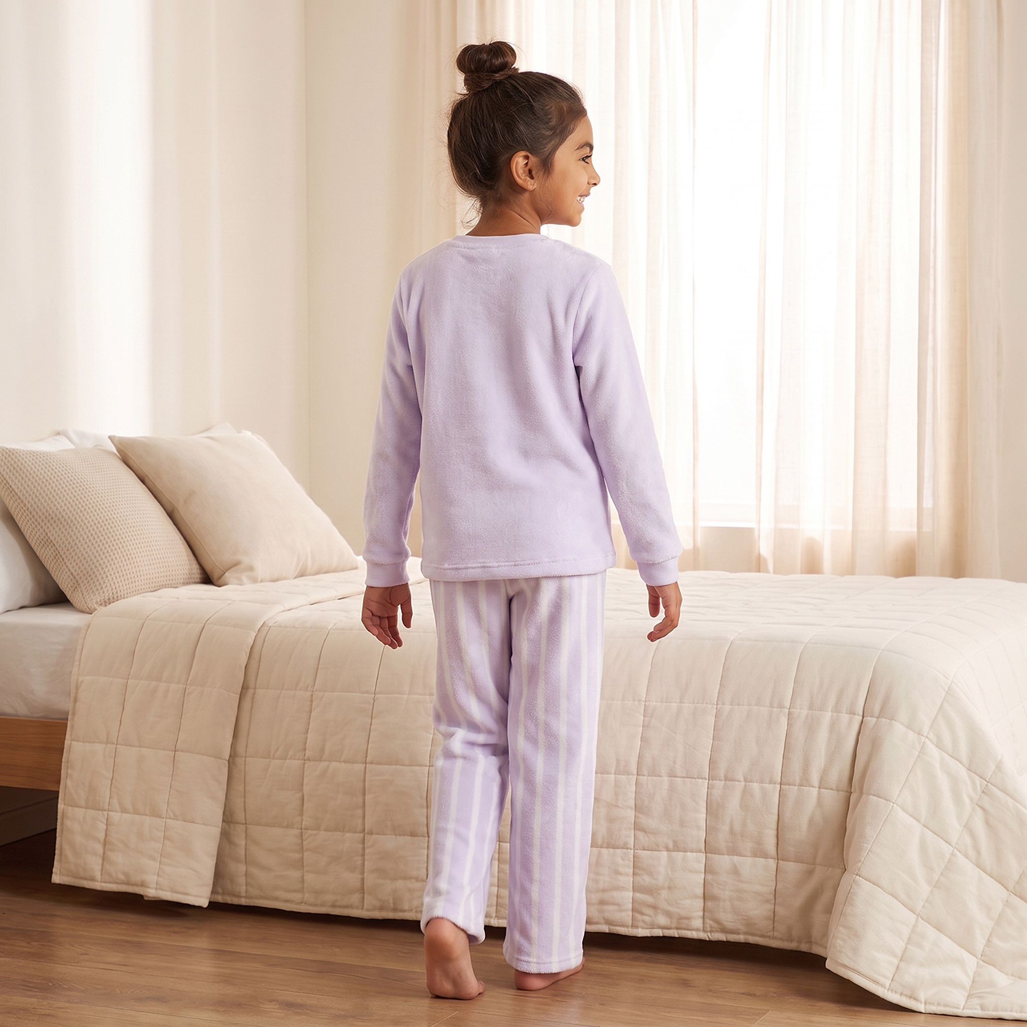 Sanrio Crew Neck Long Sleeves Pyjama Set with Hello Kitty and Friends Embroidery-girls-clothing-nightwear-image-4
