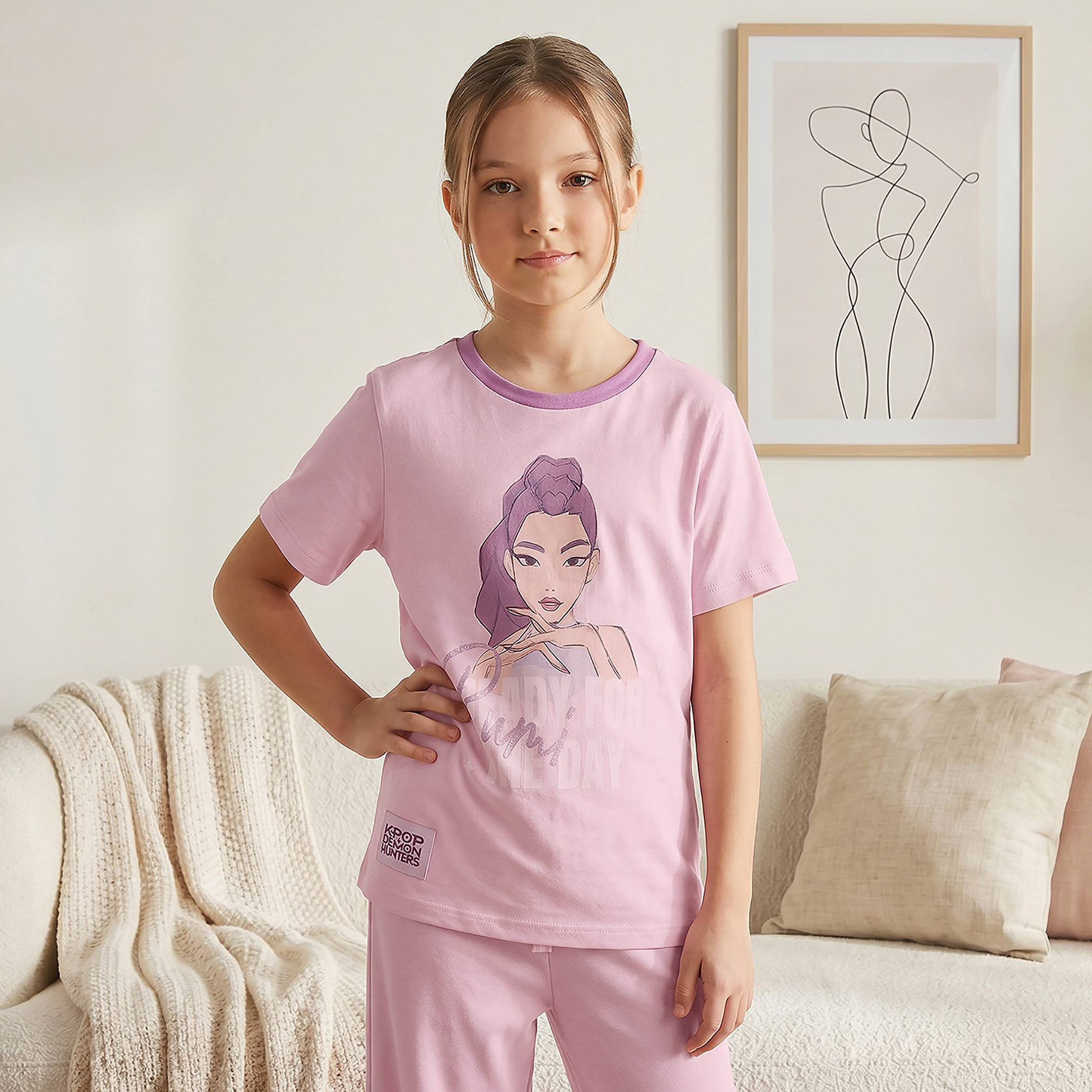 Netflix Cotton Crew Neck Short Sleeves Pyjama Set with KPop Demon Hunters Print-girls-clothing-nightwear-image-2