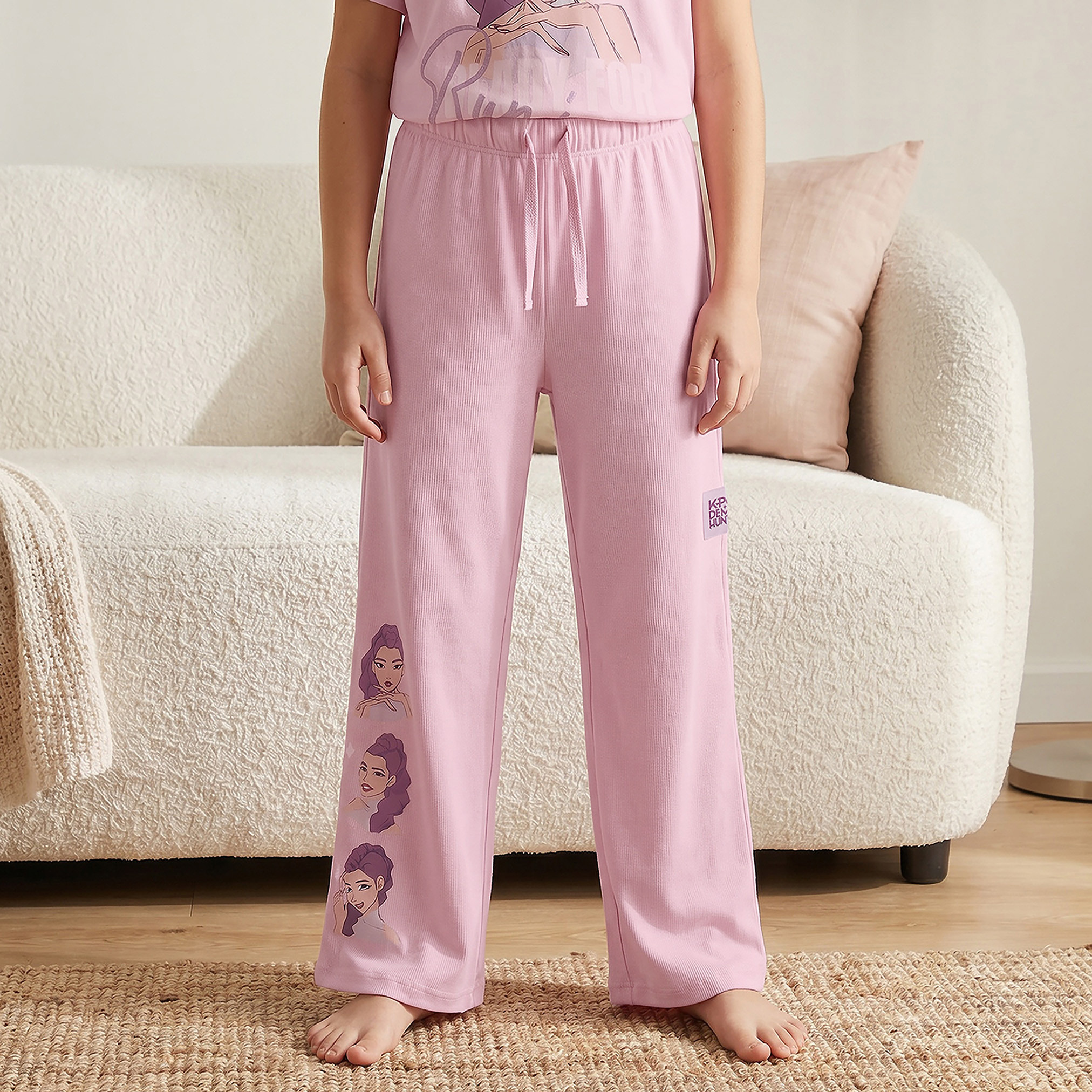Netflix Cotton Crew Neck Short Sleeves Pyjama Set with KPop Demon Hunters Print-girls-clothing-nightwear-image-3