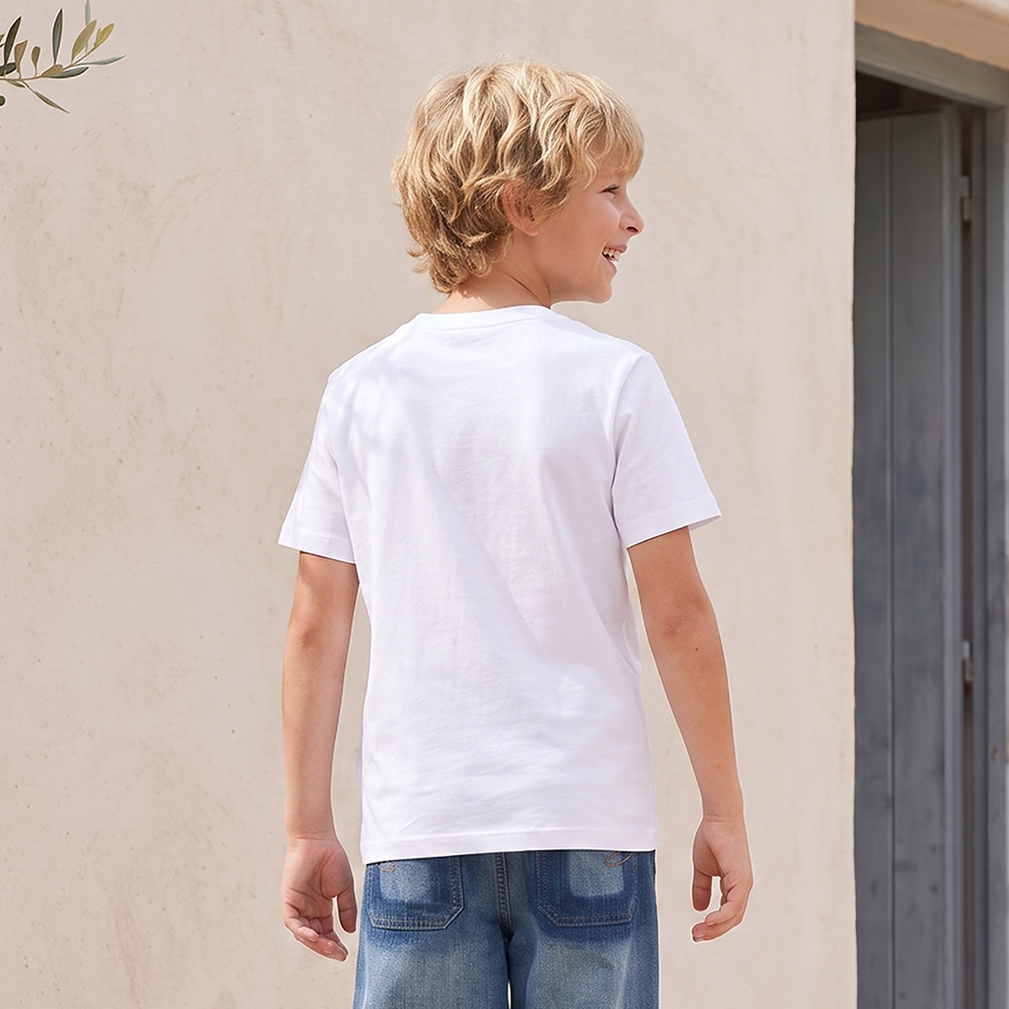 تيشيرت بياقة ضيقة وأكمام قصيرة وطبعات من جونيورز-boys-clothing-tshirtsandpolos-image-3