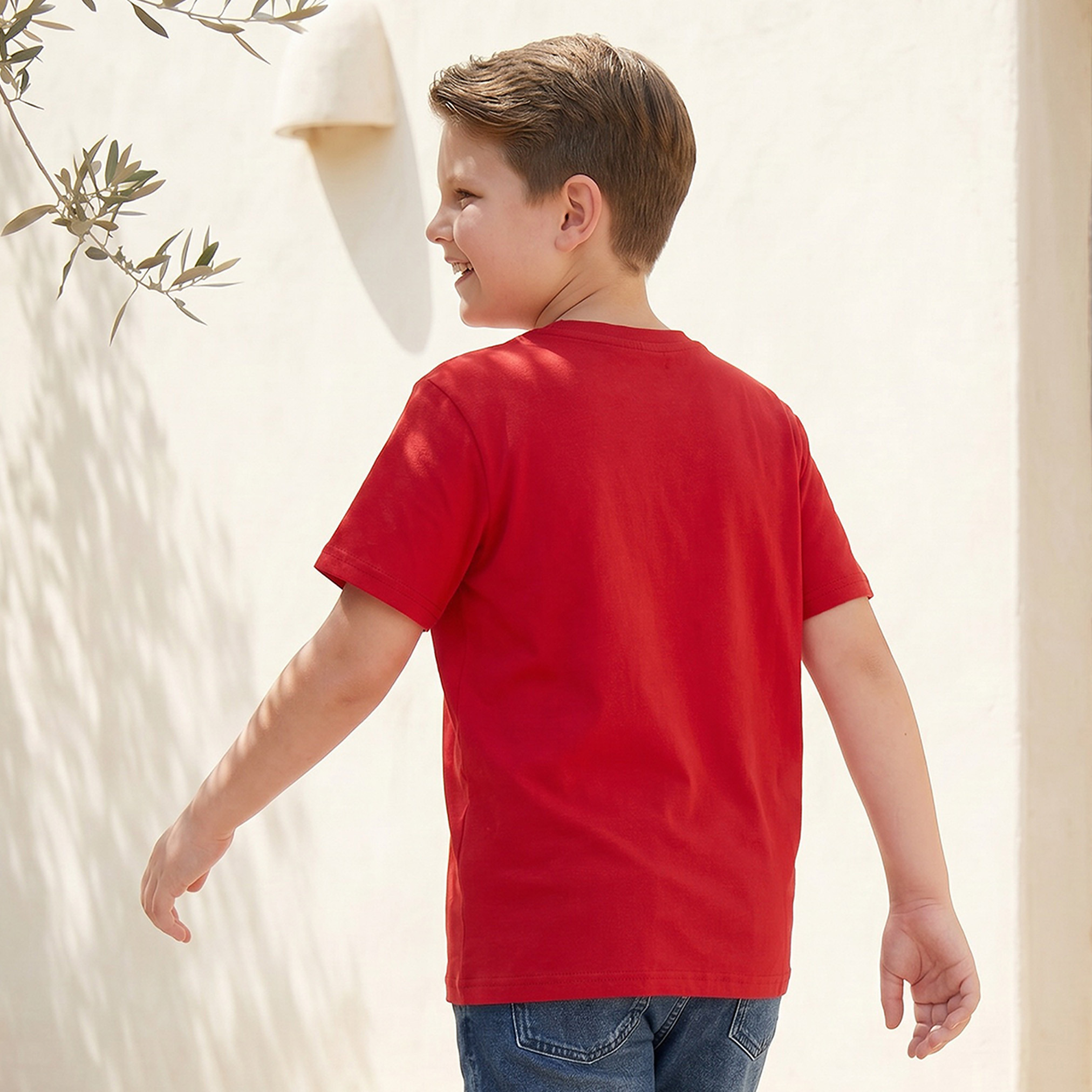 تيشيرت بطبعات كرة القدم وياقة ضيقة وأكمام قصيرة من جونيورز-boys-clothing-tshirtsandpolos-image-3