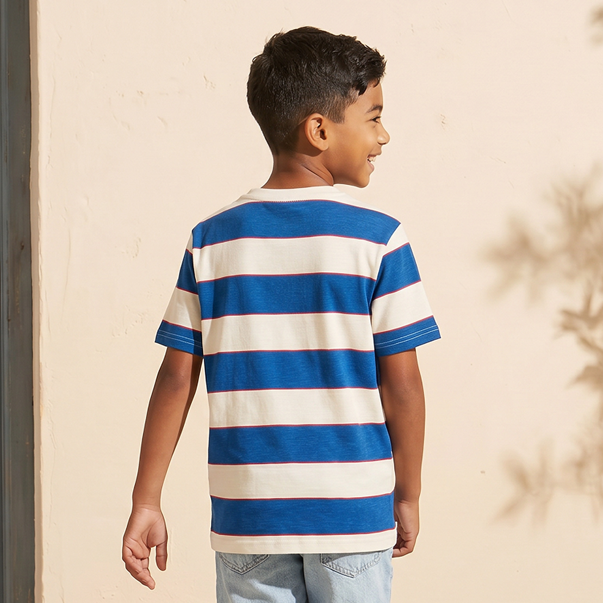 تيشيرت مخطط بياقة ضيقة وأكمام قصيرة من جونيورز-boys-clothing-tshirtsandpolos-image-3