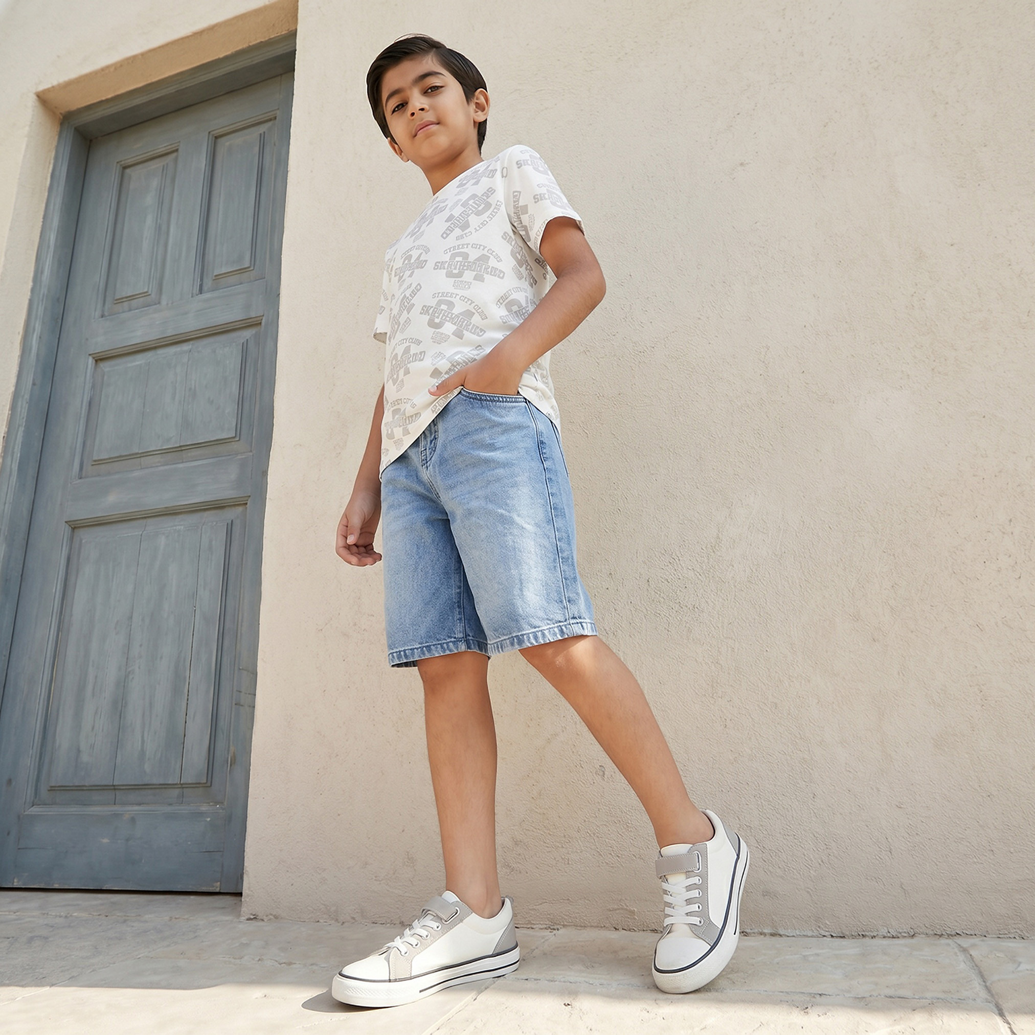 تيشيرت بياقة ضيقة وأكمام قصيرة وطبعات من جونيورز-boys-clothing-tshirtsandpolos-image-5