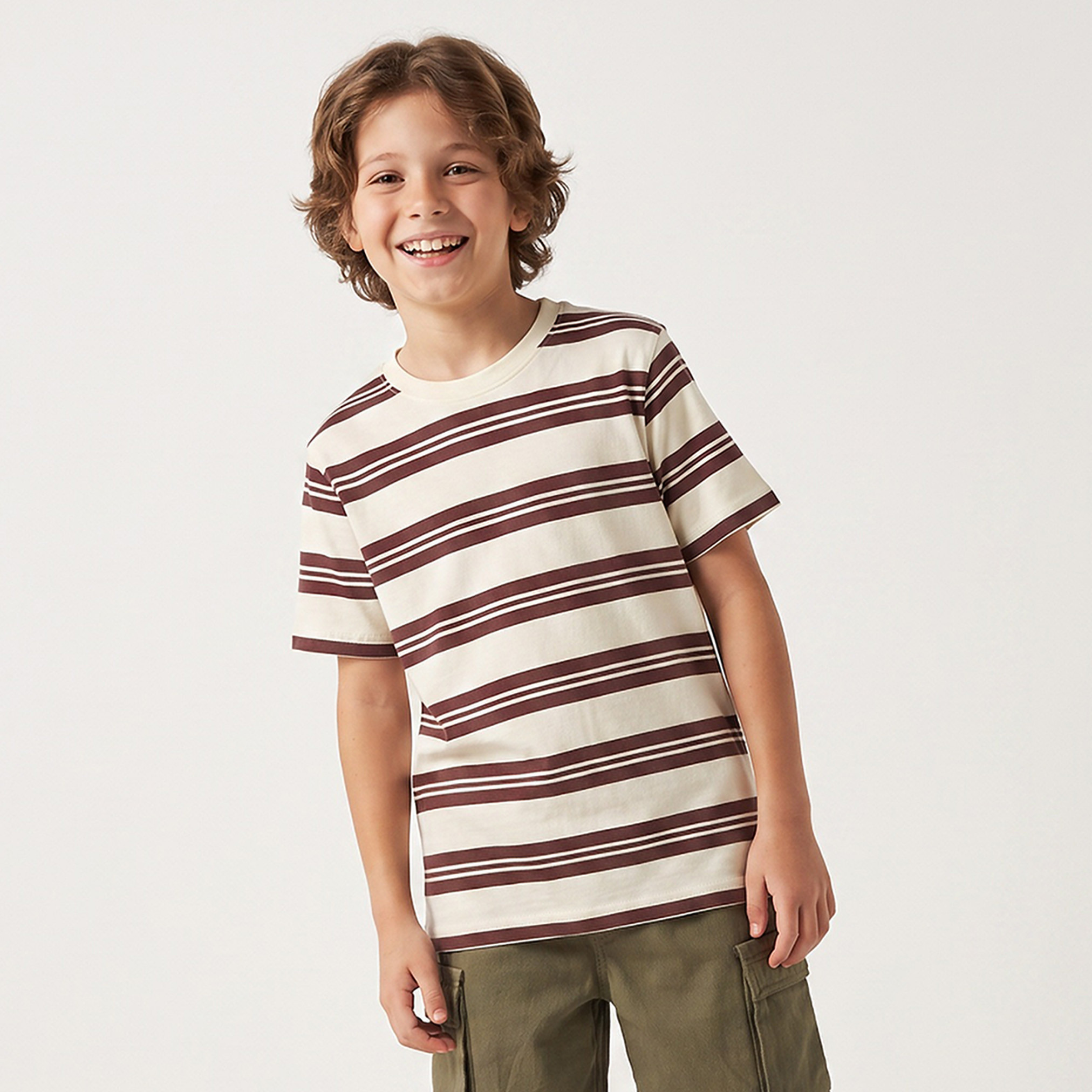 تيشيرت بياقة ضيقة وأكمام قصيرة وطبعات من جونيورز-boys-clothing-tshirtsandpolos-image-1