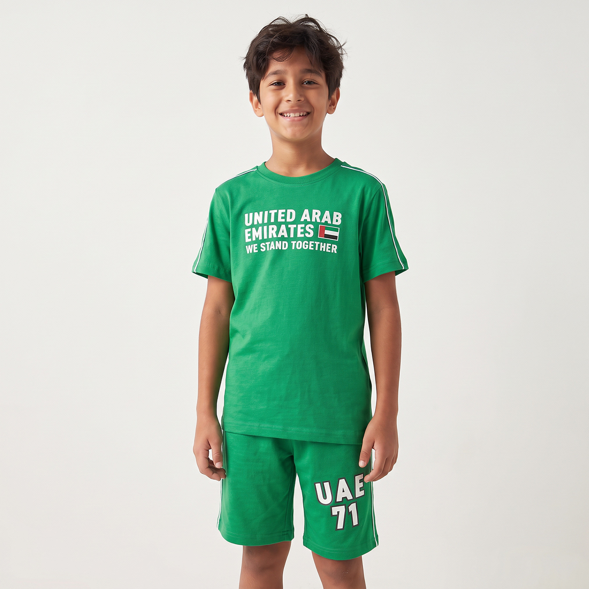 Juniors Crew Neck Short Sleeves T-shirt with UAE National Day Print-boys-clothing-tshirtsandpolos-image-5
