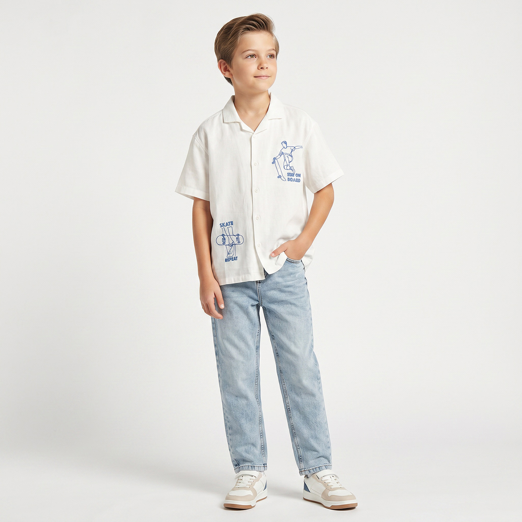 قميص بأكمام قصيرة وتطريز من جونيورز-boys-clothing-shirts-image-3