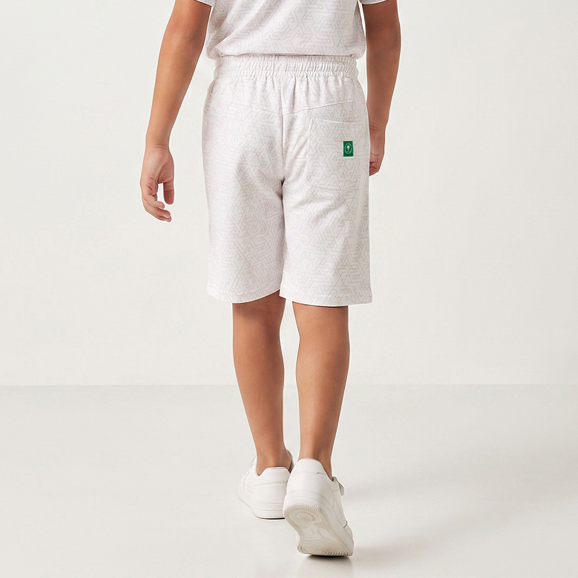 Juniors Knee Length Elasticated Drawstring Waist Shorts with KSA National Day Print-boys-clothing-bottoms-shorts-image-3