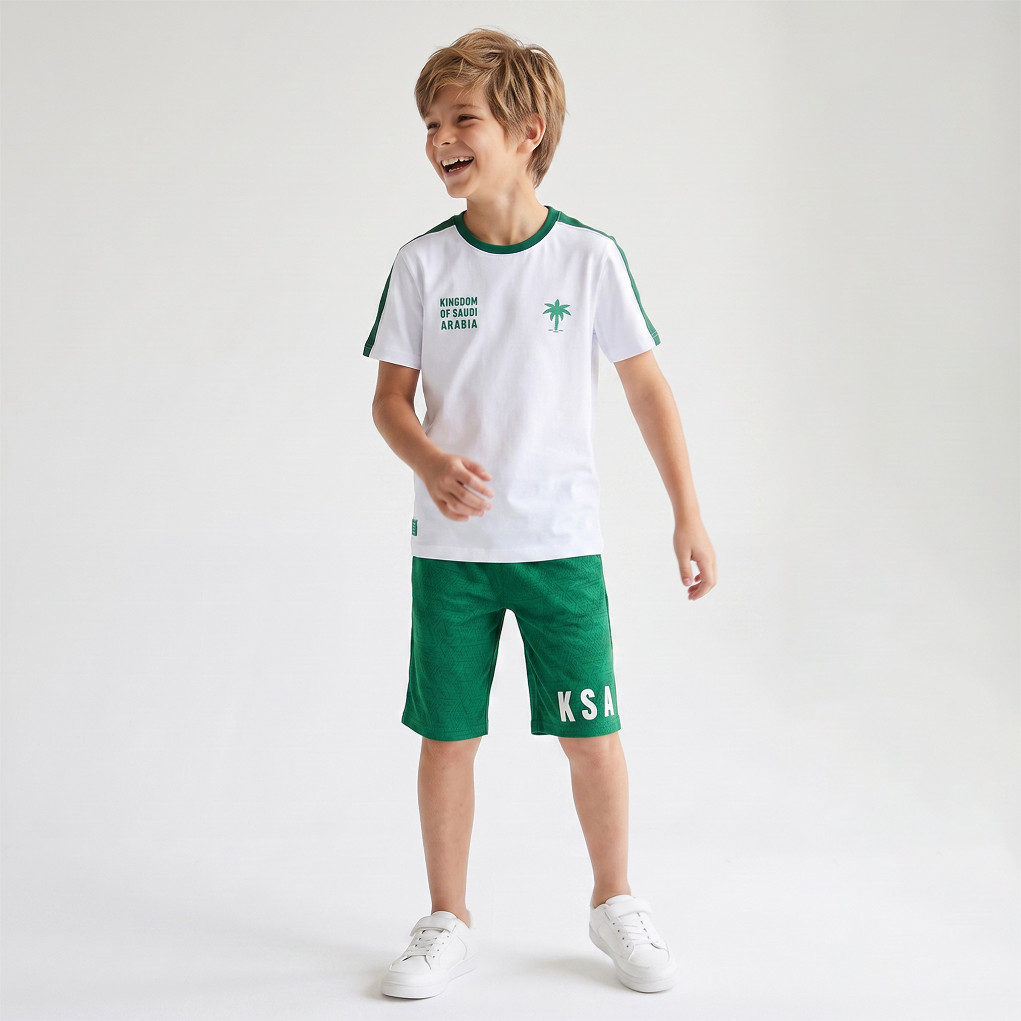Juniors Knee Length Elasticated Drawstring Waist Shorts with KSA National Day Print-boys-clothing-bottoms-shorts-image-5