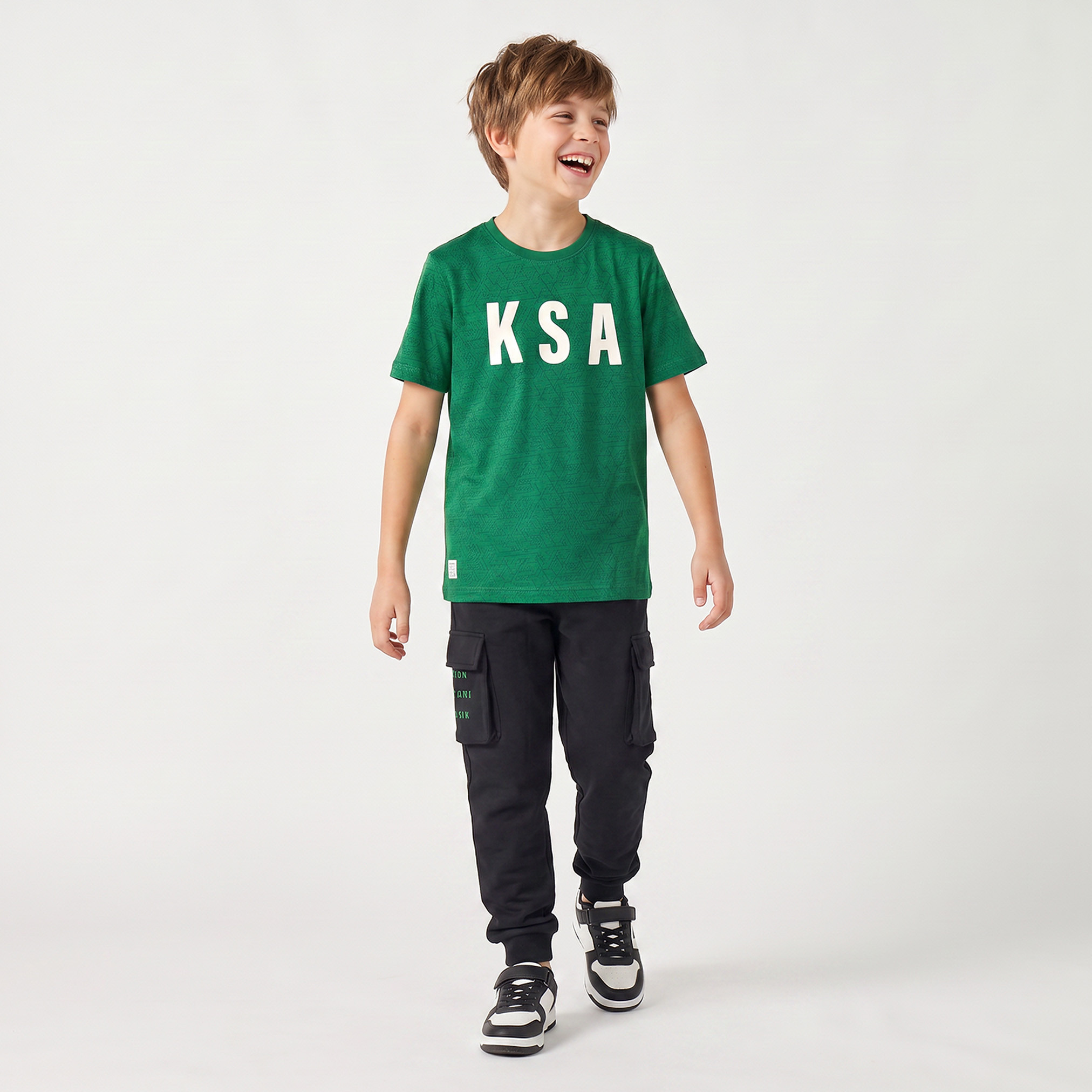 Juniors Drawstring Waist Joggers with Saudi Arabia Embroidery-boys-clothing-bottoms-joggersandtrackpants-image-3