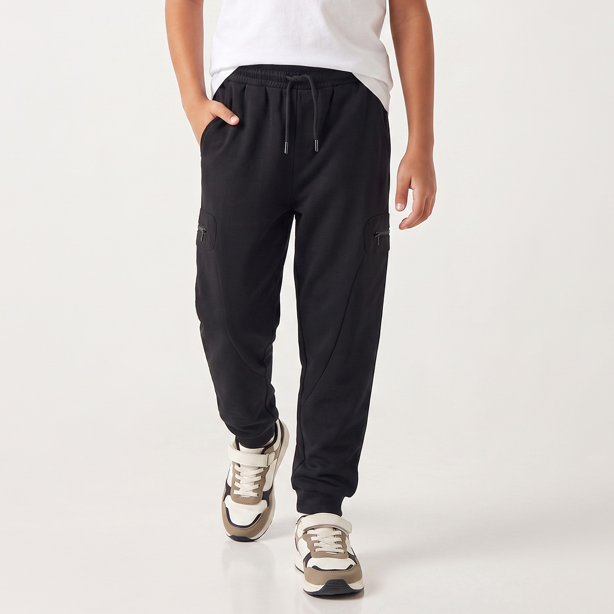 بنطلون رياضي بخصر برباط وجيوب من جونيورز-boys-clothing-bottoms-joggersandtrackpants-image-1