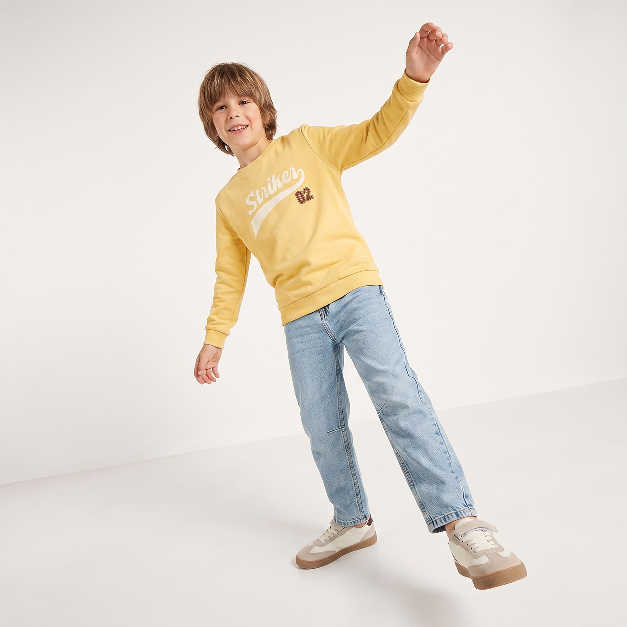 سويت شيرت بأكمام طويلة بطبعة كتابات من جونيورز-boys-clothing-winterwear-sweatshirts-image-2