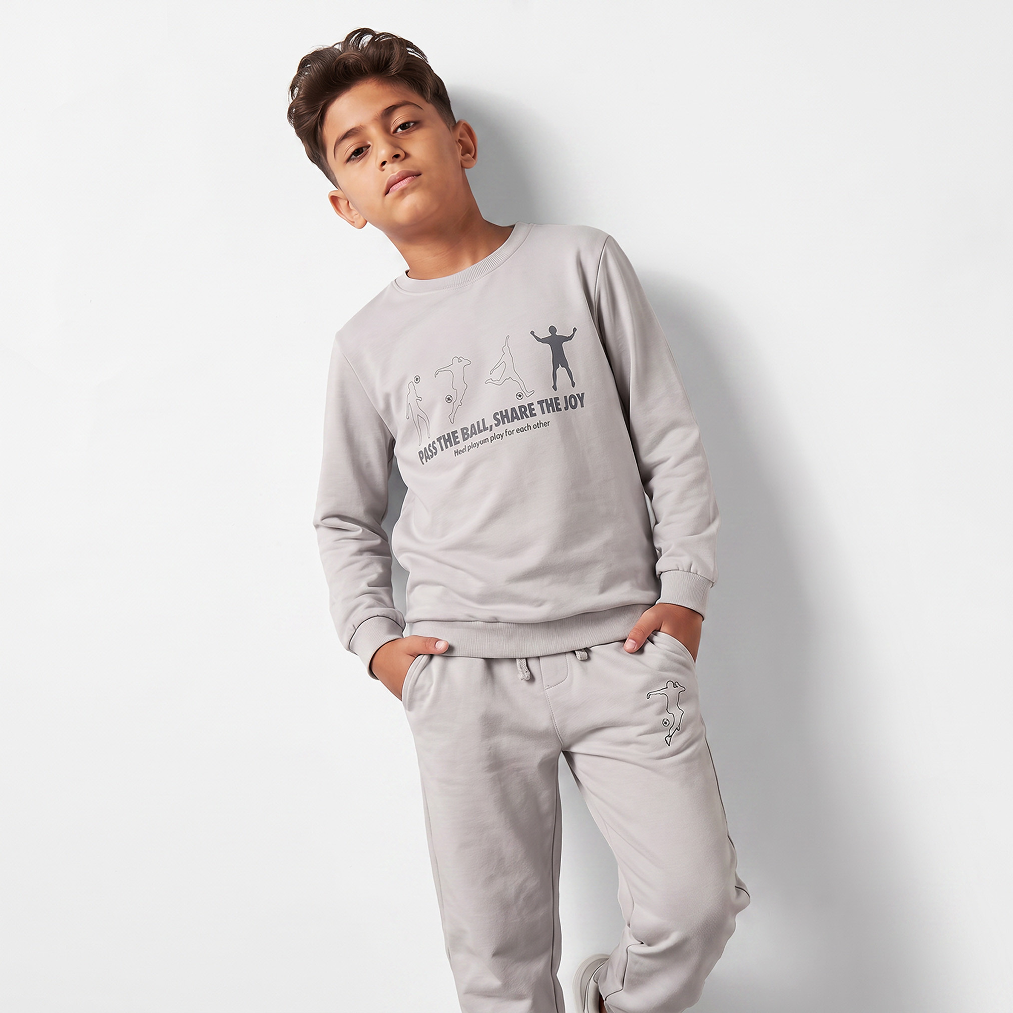 سويت شيرت بياقة ضيقة وطبعات كرة قدم من جونيورز-boys-clothing-winterwear-sweatshirts-image-3