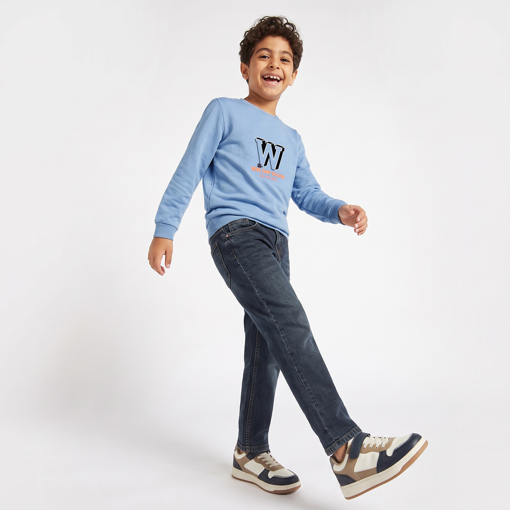 Juniors Crew Neck Sweatshirt with Letter Print-boys-clothing-winterwear-sweatshirts-image-5