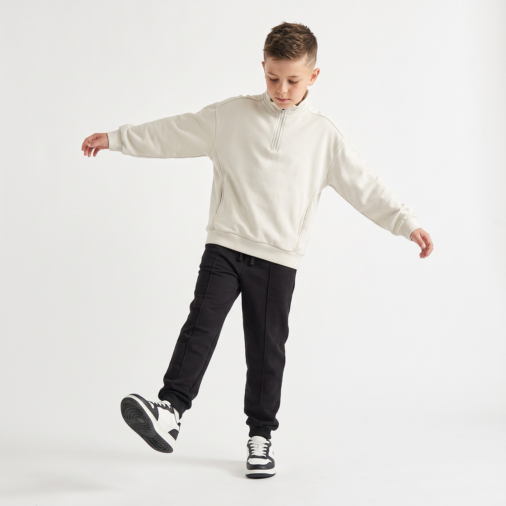 Juniors High Neck Sweatshirt with Long Sleeves-boys-clothing-winterwear-sweatshirts-image-3
