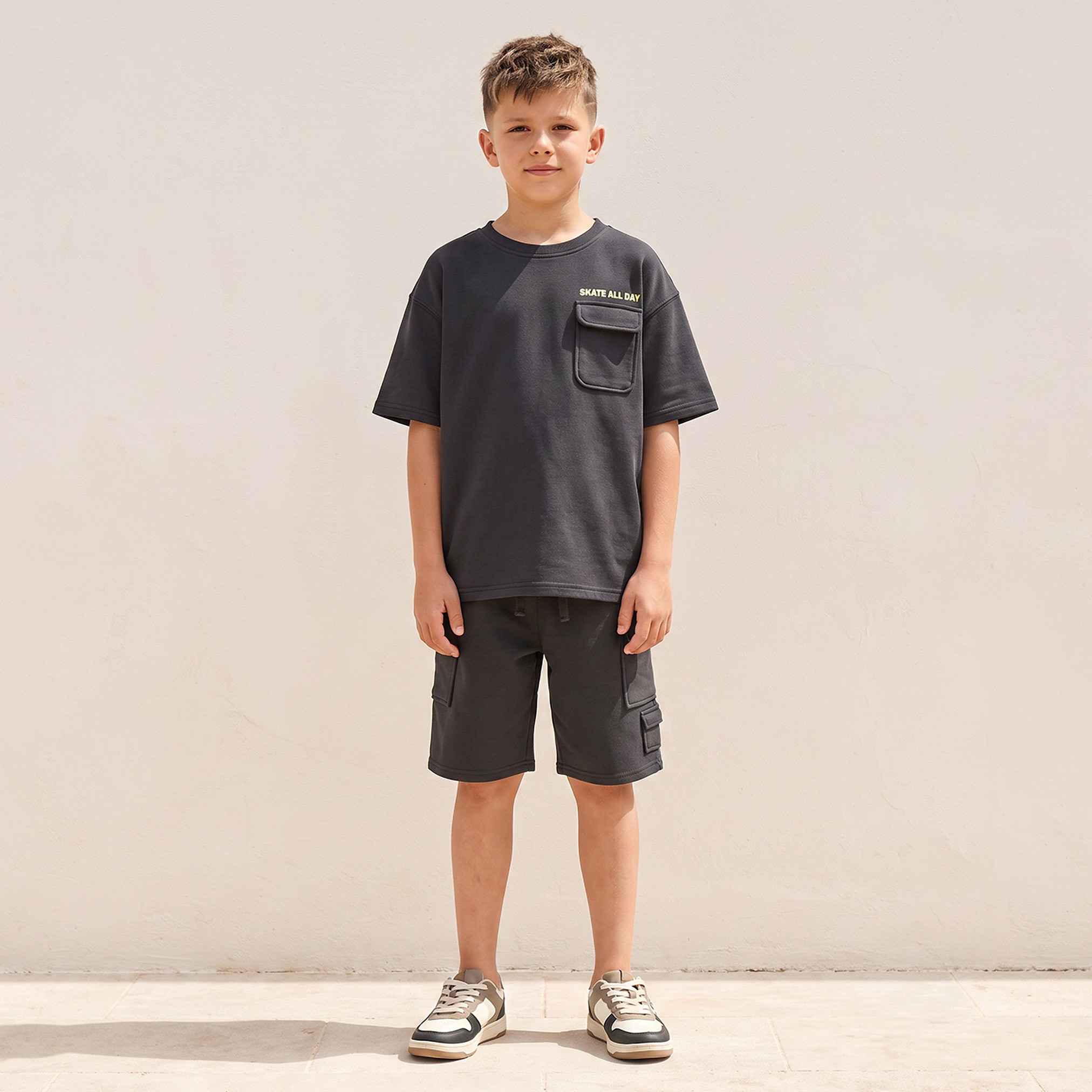 Juniors Crew Neck Short Sleeves T-shirt and Cargo Shorts Set with Slogan Print-boys-clothing-setsandcoords-image-1