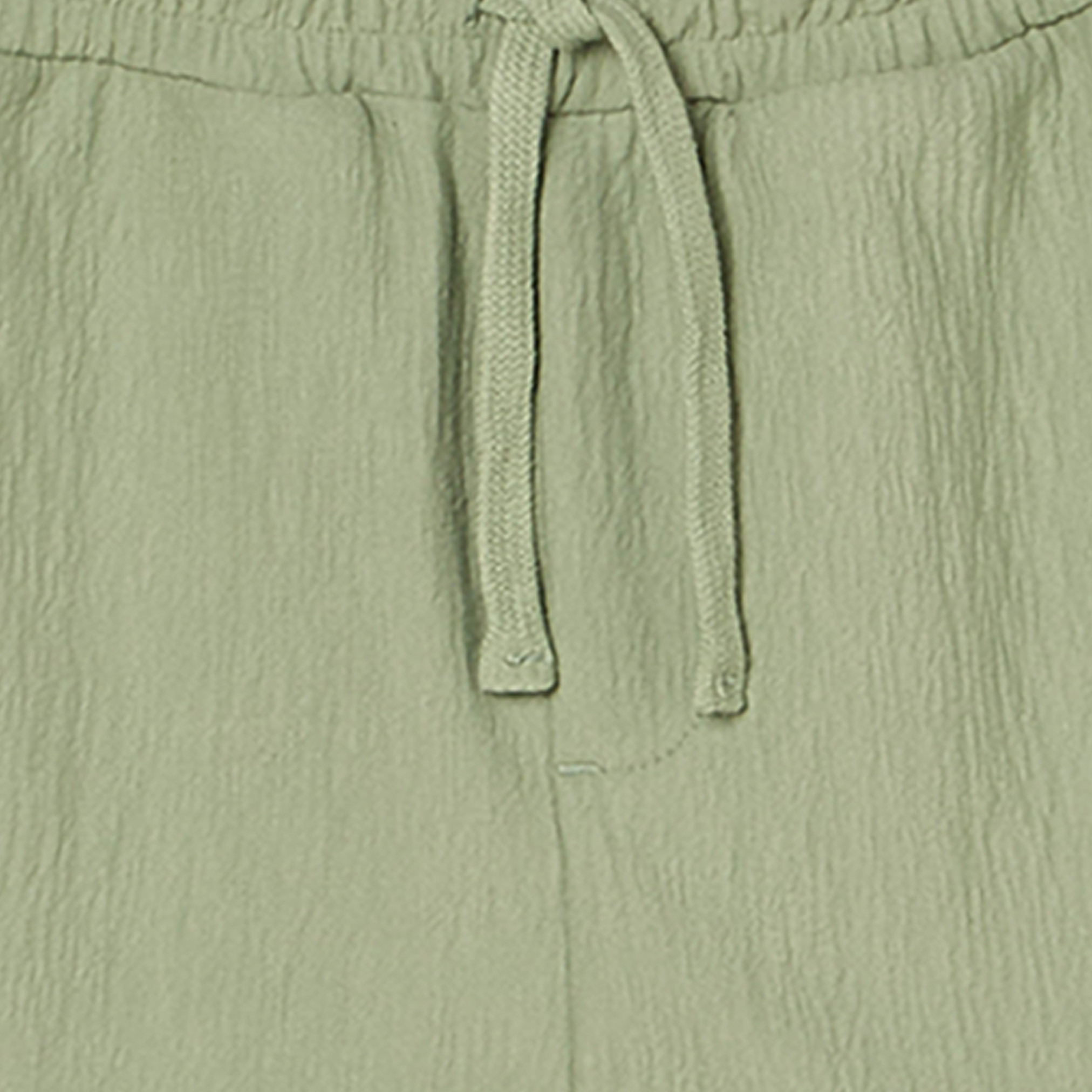 طقم تيشيرت بياقة ضيقة وأكمام قصيرة وشورت بطبعات من جونيورز-boys-clothing-setsandcoords-image-7