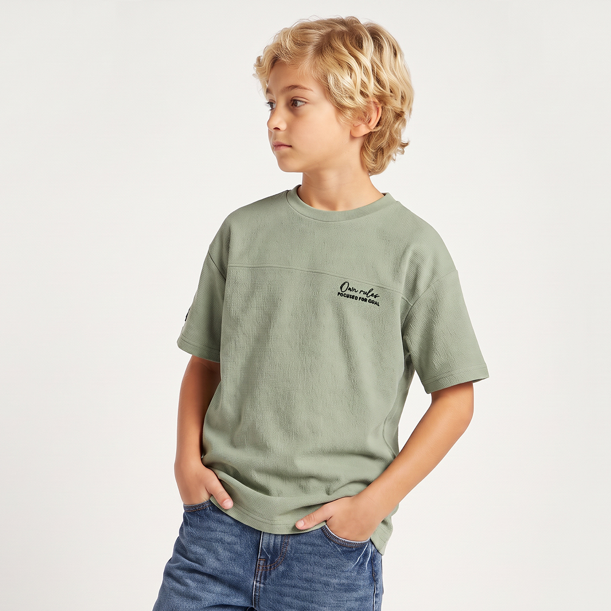تيشيرت بياقة ضيقة وأكمام منسدلة بارز الملمس من جونيورز-boys-clothing-tshirtsandpolos-image-1