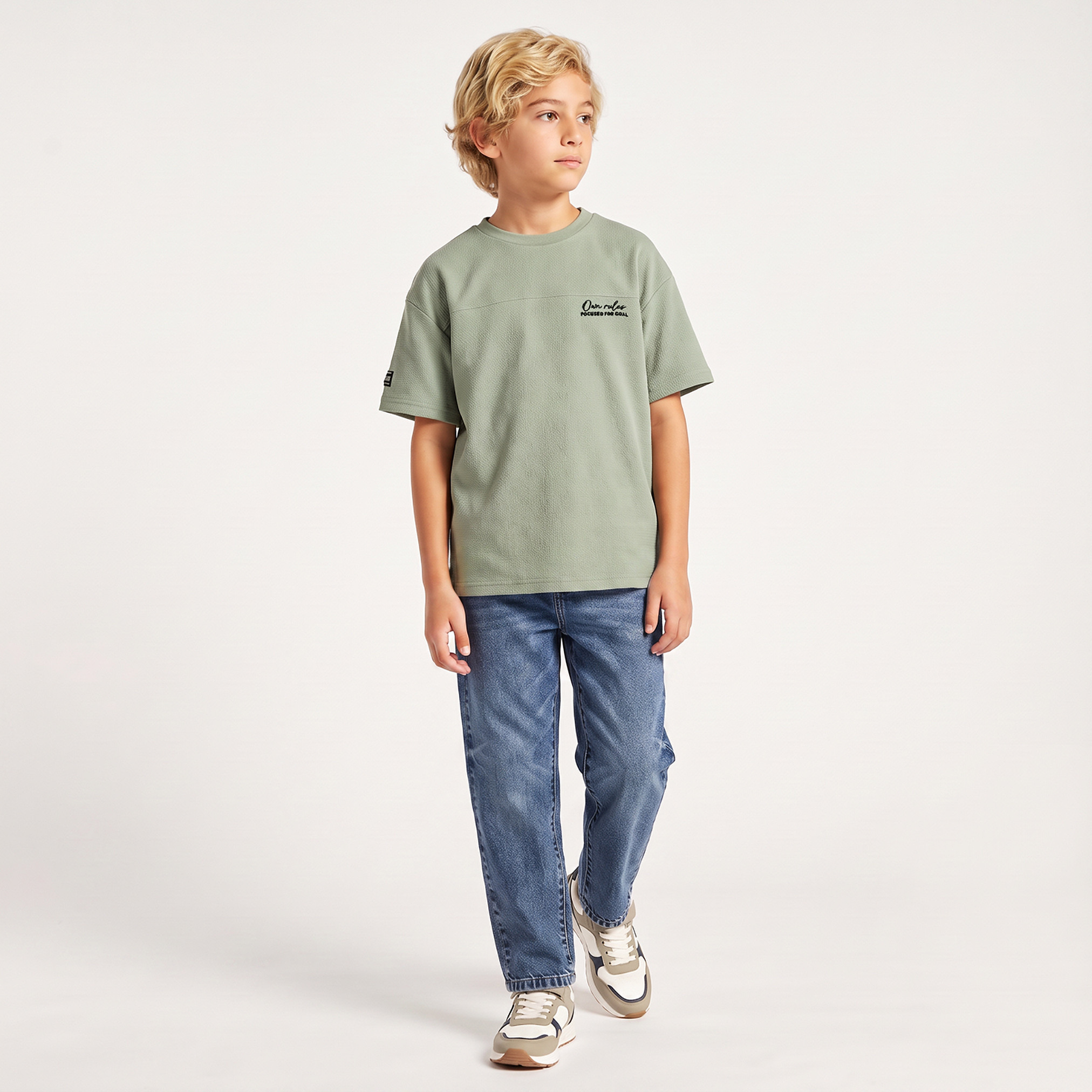 تيشيرت بياقة ضيقة وأكمام منسدلة بارز الملمس من جونيورز-boys-clothing-tshirtsandpolos-image-2