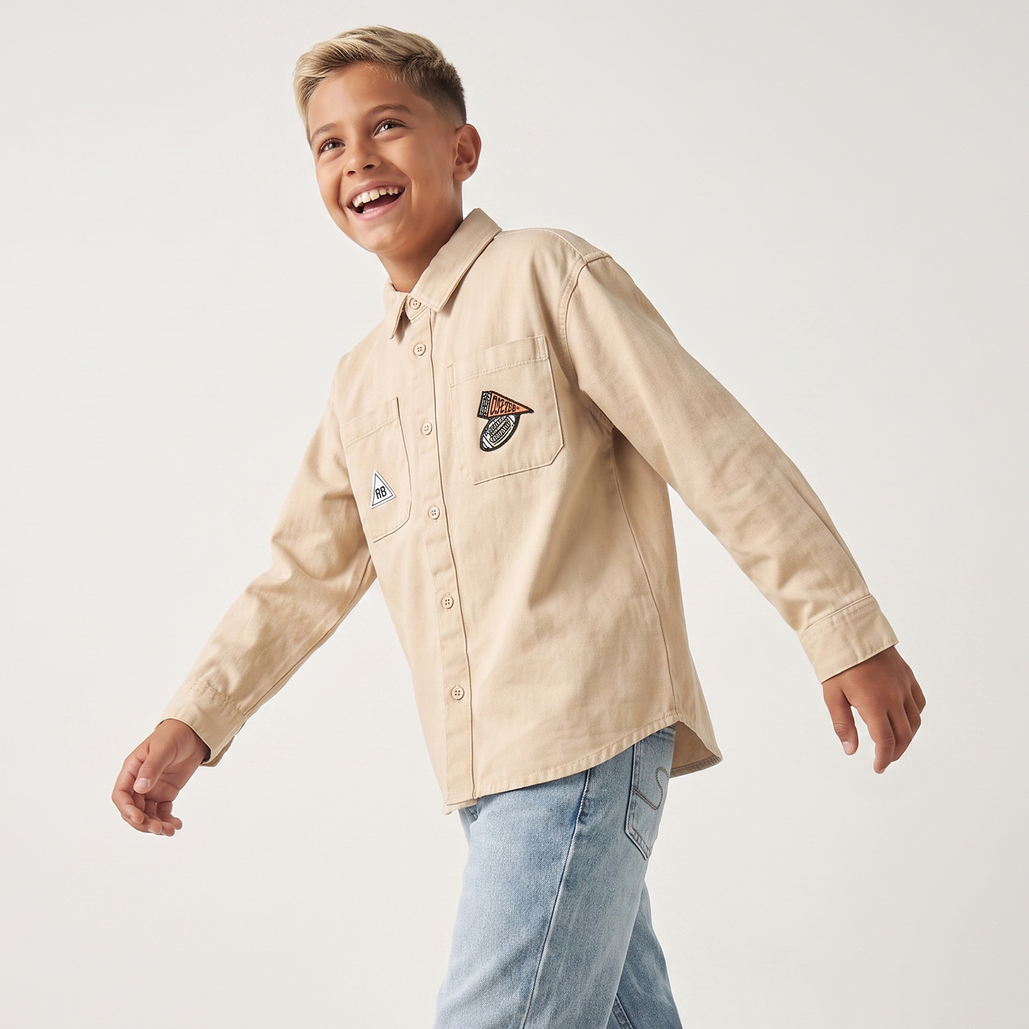 قميص بأكمام طويلة وتطريزات رياضية من جونيورز-boys-clothing-shirts-image-5