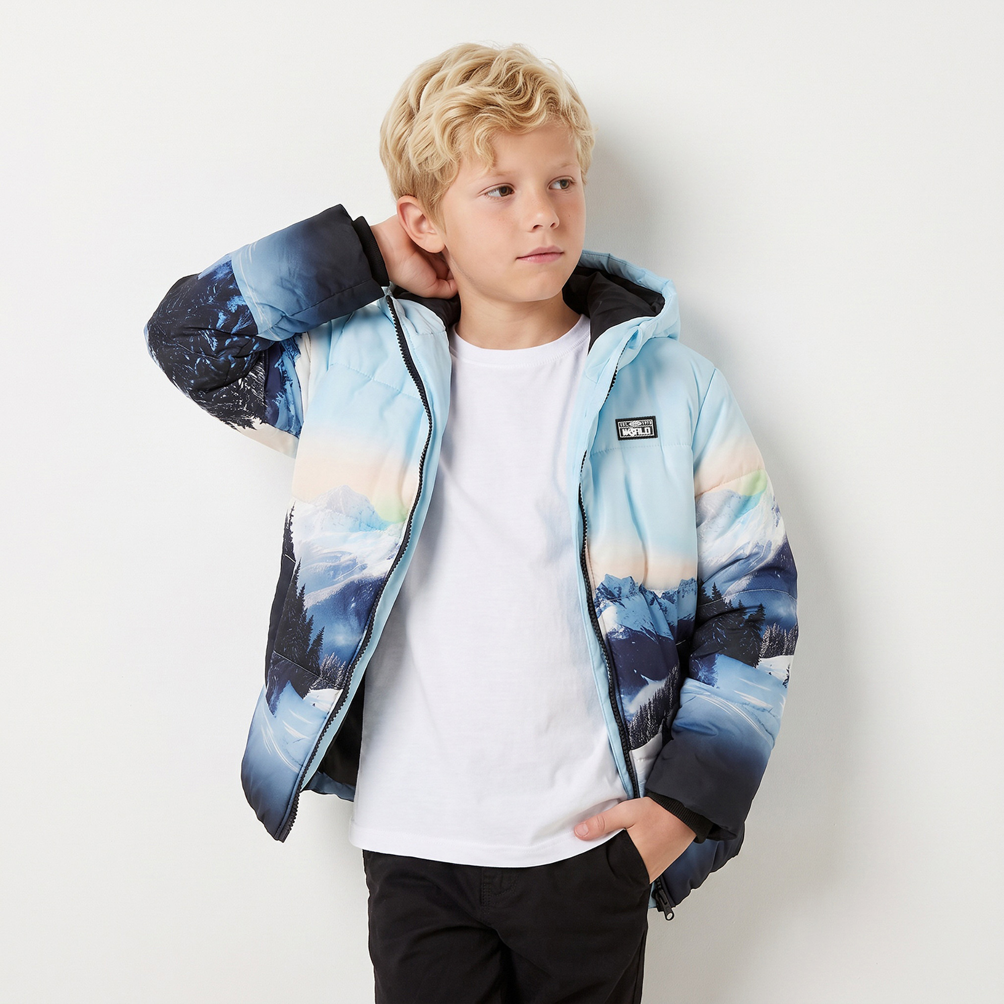 جاكيت منفوخ بطبعات جبال مع قبعة من جونيورز-boys-clothing-jacketsandcoats-image-1
