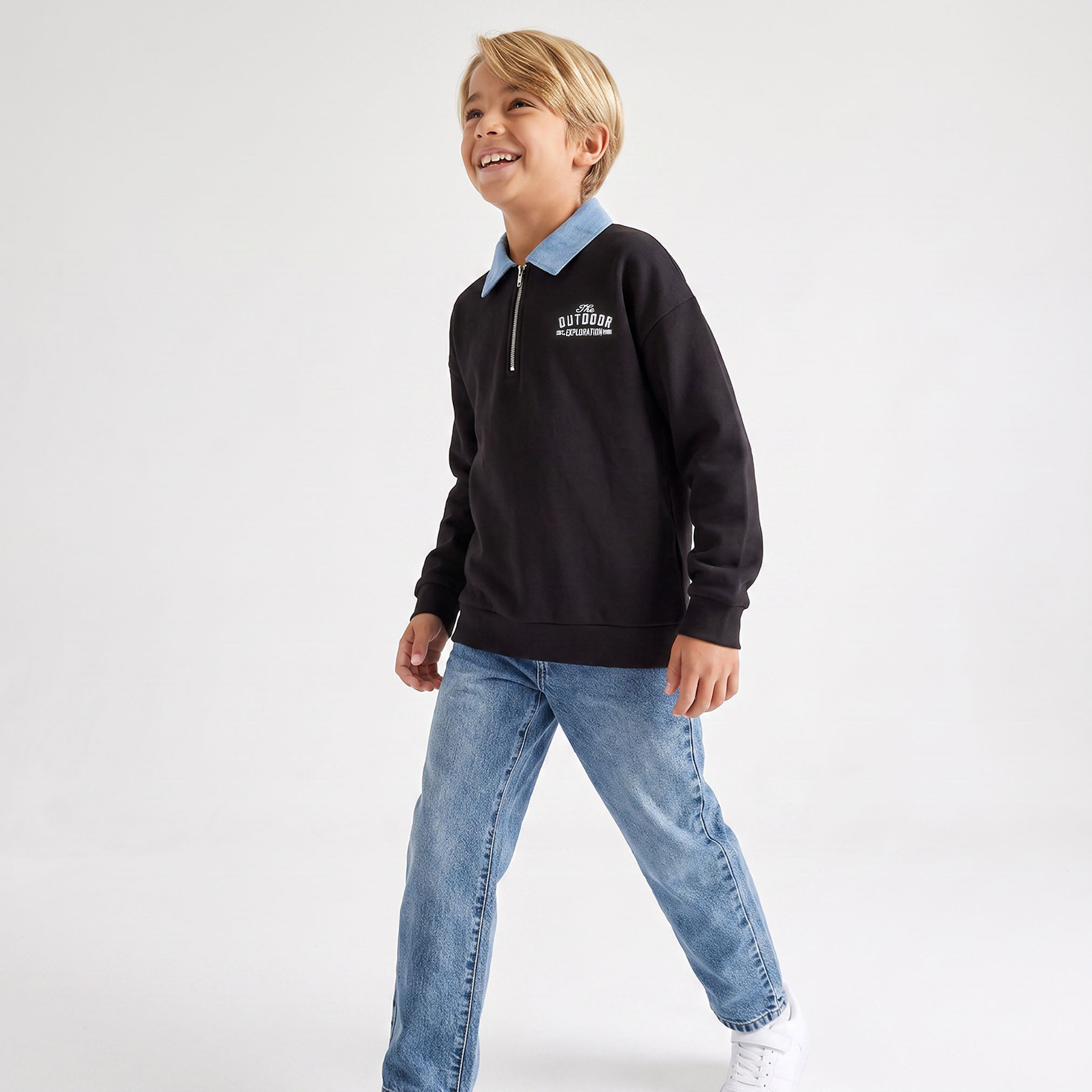 Juniors Embroidered Sweatshirt with Long Sleeves-boys-clothing-winterwear-sweatshirts-image-5